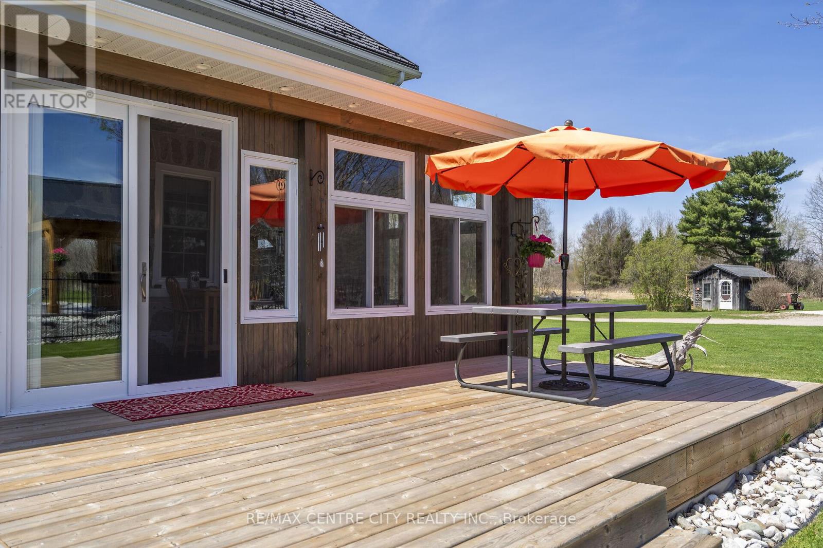 846635 Township Road 9, Blandford-Blenheim, Ontario  N0J 1B0 - Photo 6 - X12416364