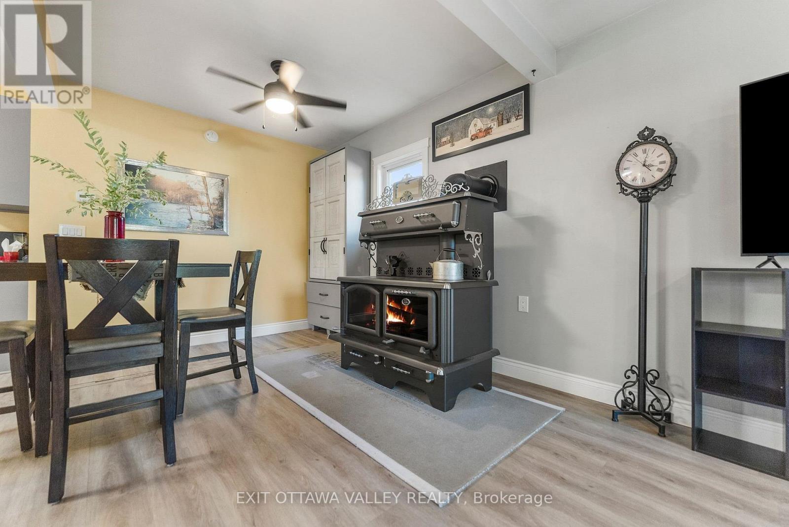 44 Lacroix Bay Road, Whitewater Region, Ontario  K0J 2L0 - Photo 12 - X12416365