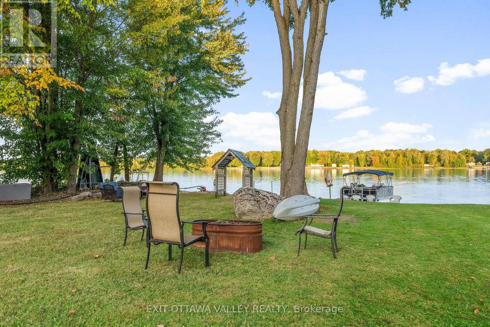 44 Lacroix Bay Road, Whitewater Region, Ontario  K0J 2L0 - Photo 24 - X12416365