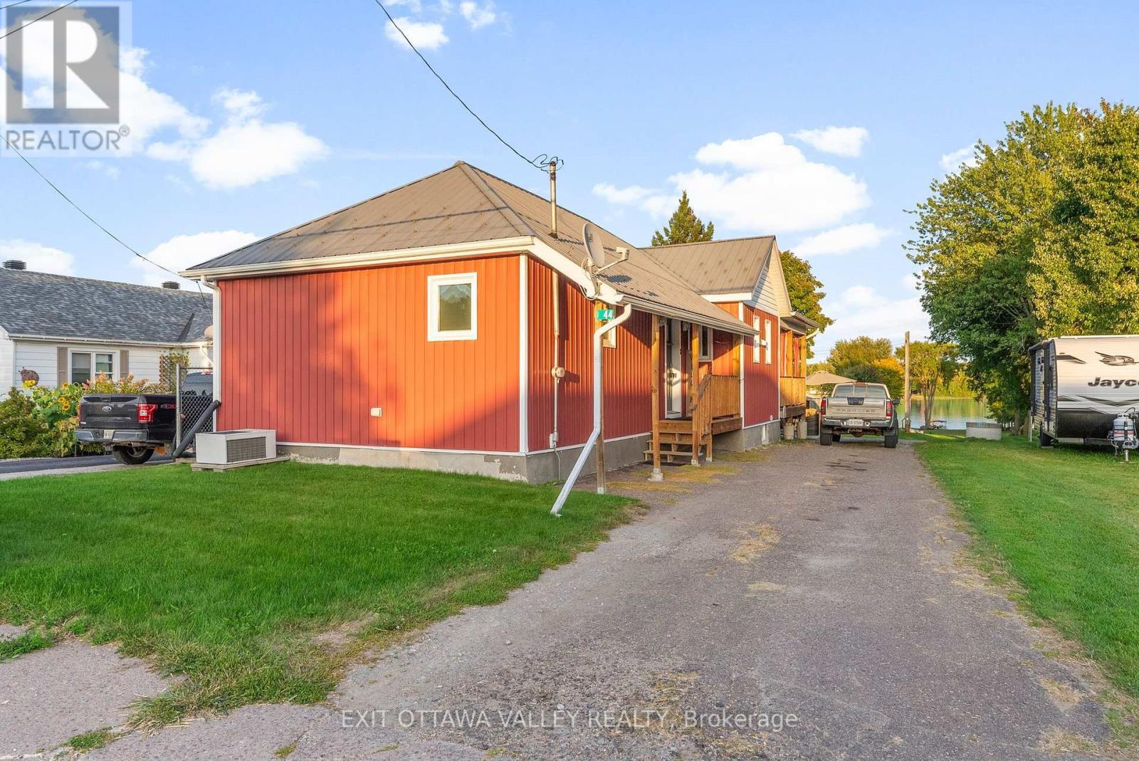 44 Lacroix Bay Road, Whitewater Region, Ontario  K0J 2L0 - Photo 33 - X12416365