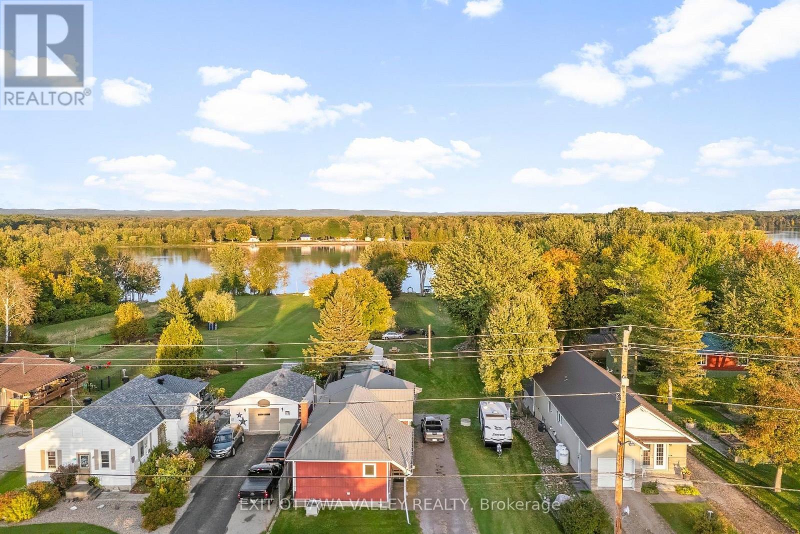 44 Lacroix Bay Road, Whitewater Region, Ontario  K0J 2L0 - Photo 35 - X12416365