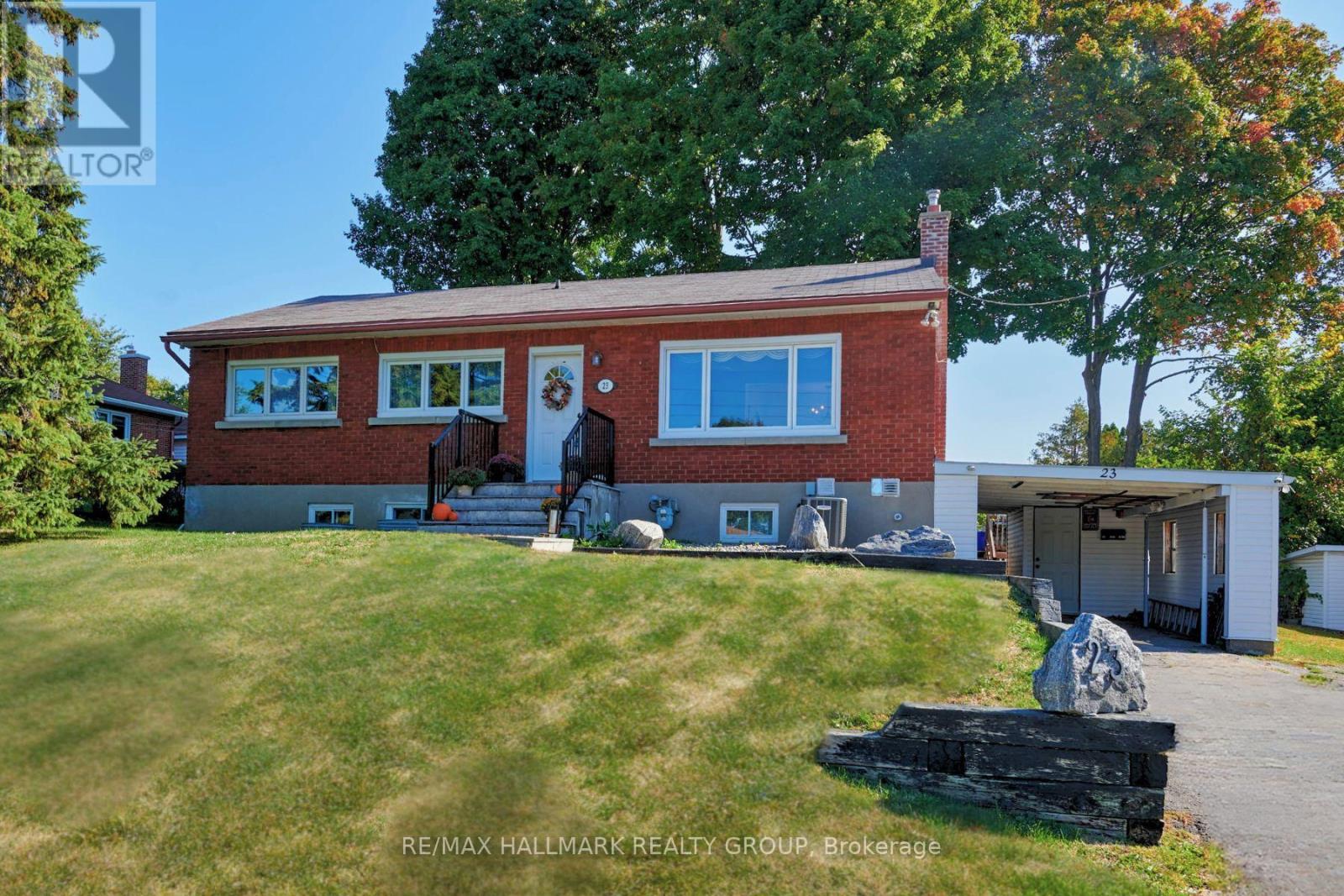 23 ELVINA STREET, ottawa, Ontario