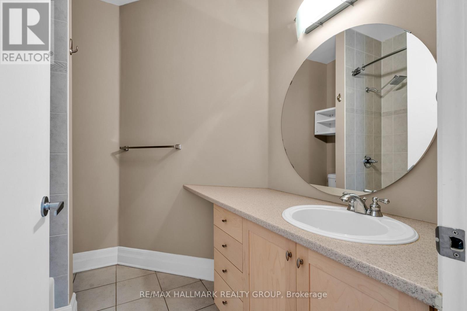 206 - 420 Berkley Avenue, Ottawa, Ontario  K2A 4H5 - Photo 26 - X12416349
