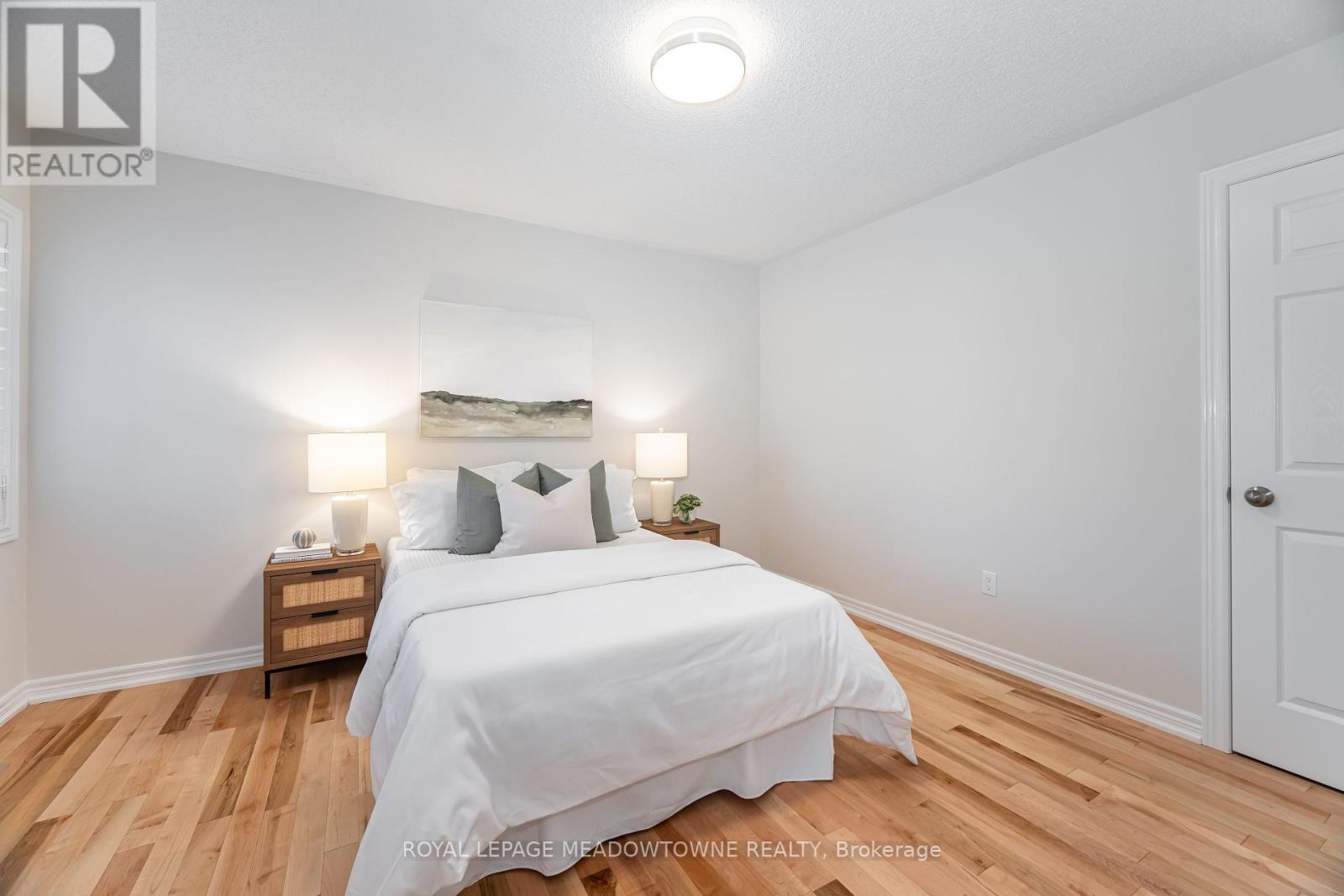 6520 Western Skies Way, Mississauga, Ontario  L5W 1G4 - Photo 36 - W12416239