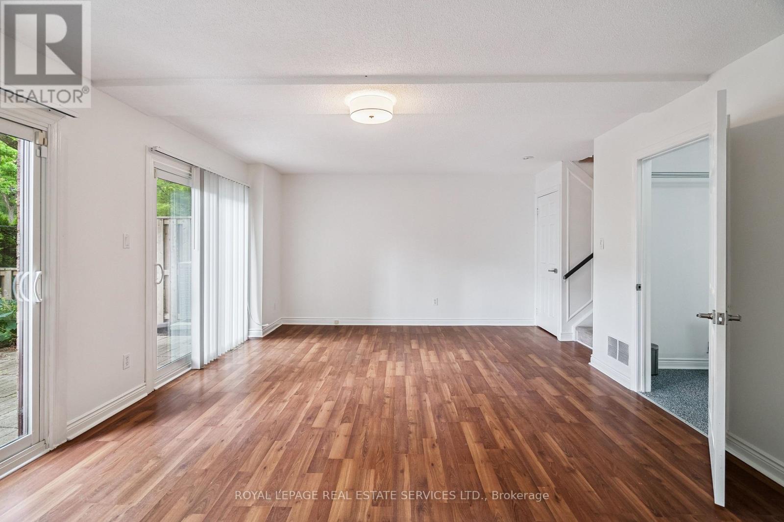 5 - 1100 Queens Avenue, Oakville, Ontario  L6H 2B5 - Photo 30 - W12416243