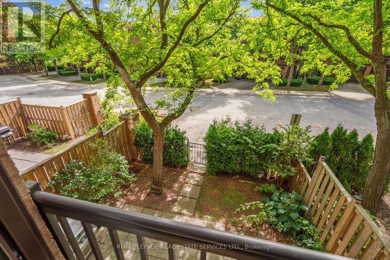 5 - 1100 Queens Avenue, Oakville, Ontario  L6H 2B5 - Photo 9 - W12416243