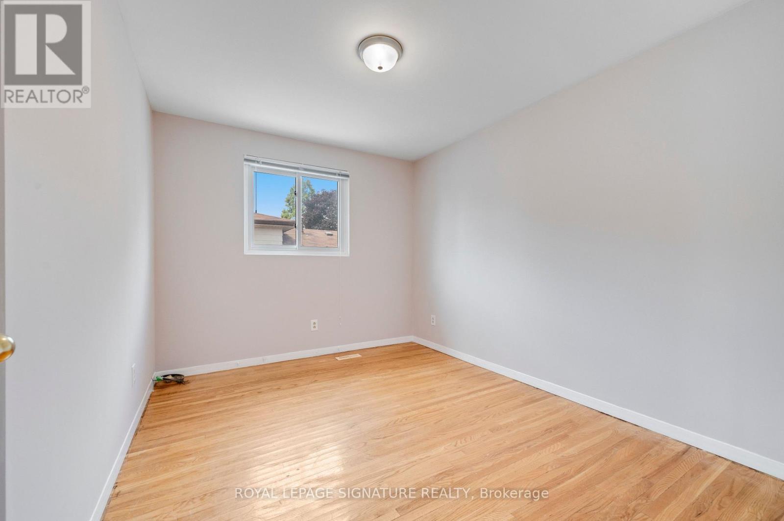1908 Bonnymede Drive, Mississauga, Ontario  L5J 1E1 - Photo 16 - W12416251