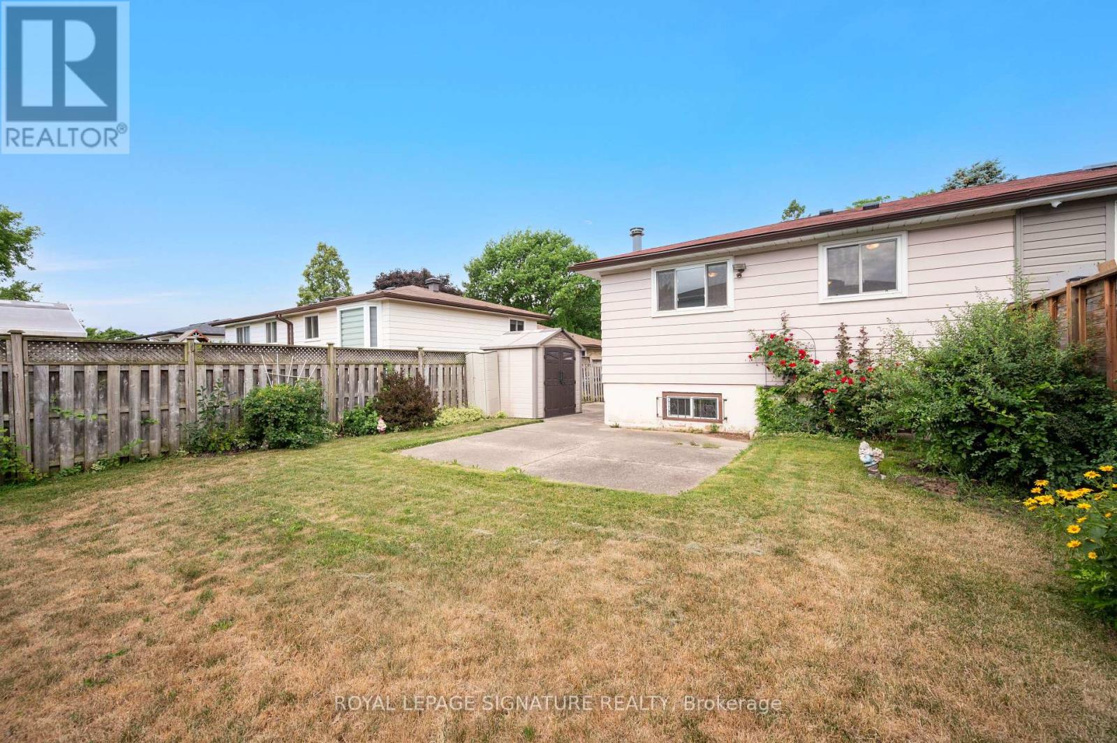 1908 Bonnymede Drive, Mississauga, Ontario  L5J 1E1 - Photo 19 - W12416251