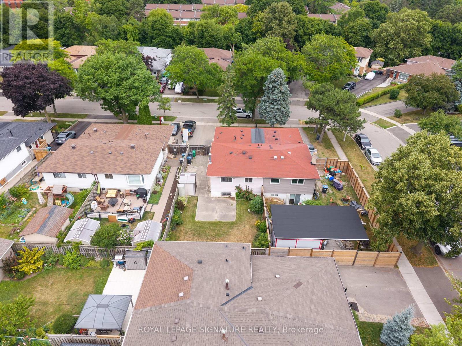 1908 Bonnymede Drive, Mississauga, Ontario  L5J 1E1 - Photo 21 - W12416251