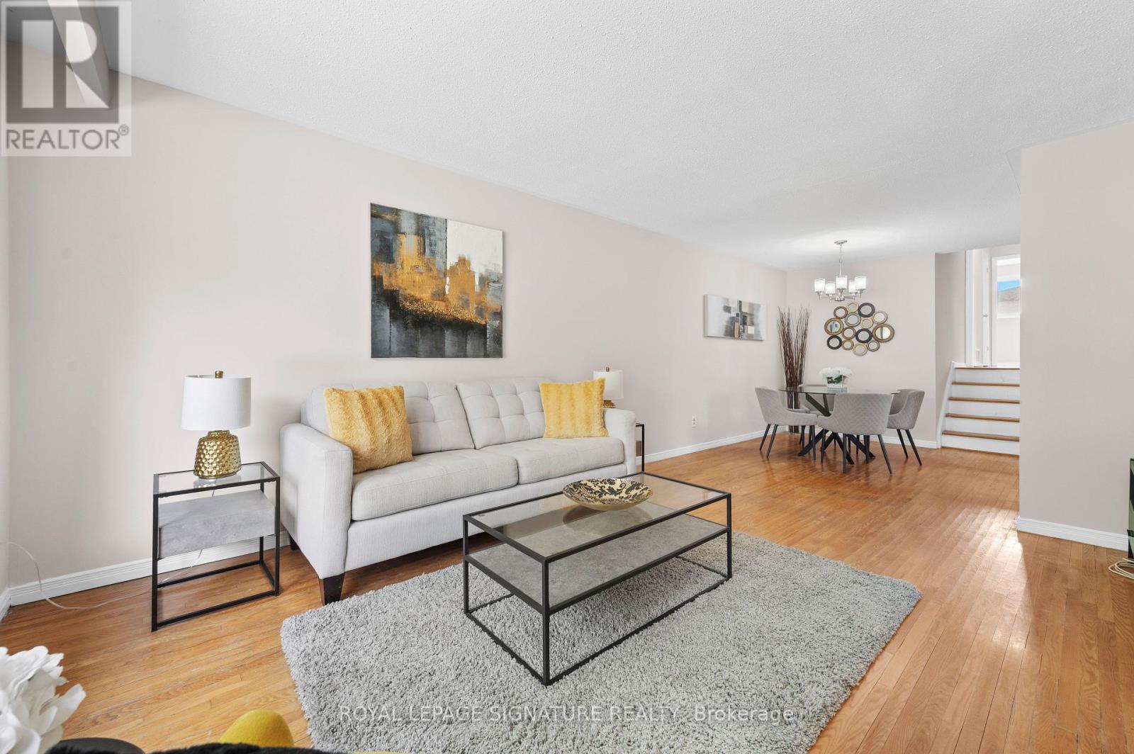 1908 Bonnymede Drive, Mississauga, Ontario  L5J 1E1 - Photo 3 - W12416251