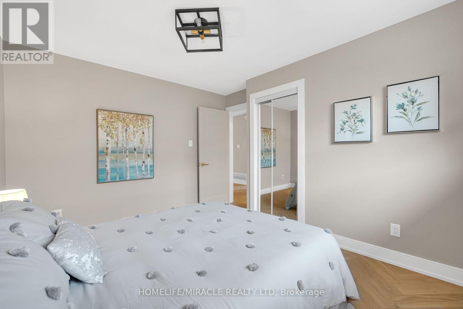 125 Elmcrest Road, Toronto, Ontario  M9C 3R5 - Photo 22 - W12416271