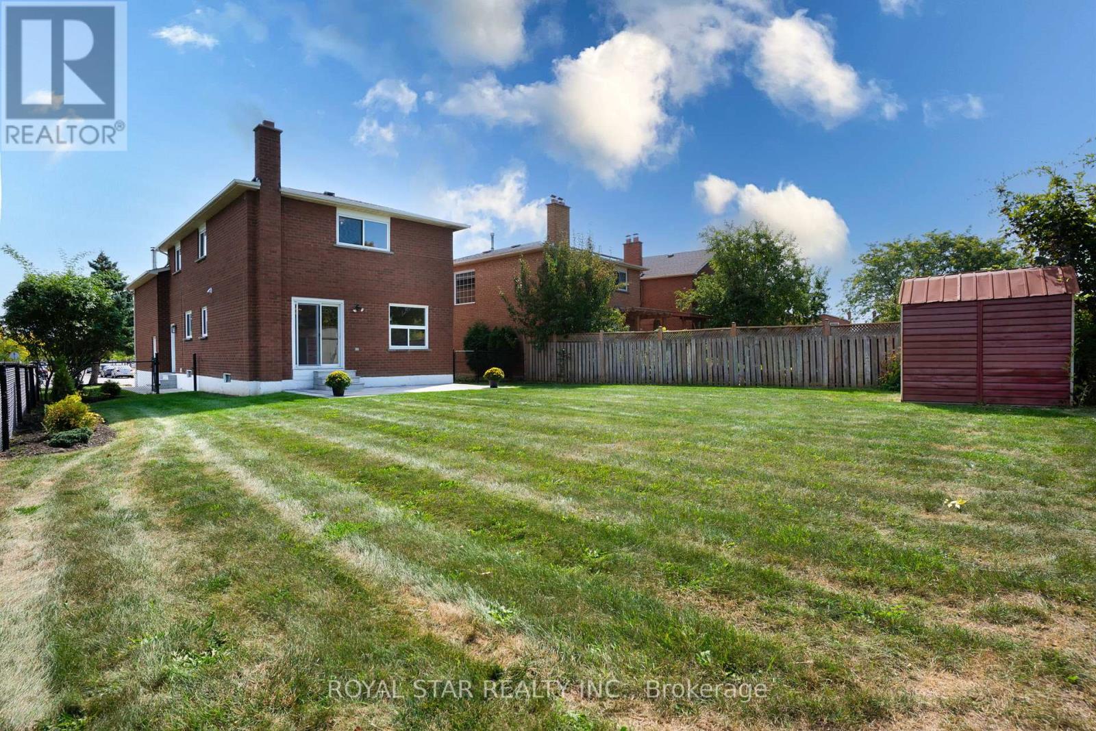 42 Kingknoll Drive, Brampton, Ontario  L6Y 3G6 - Photo 30 - W12416312