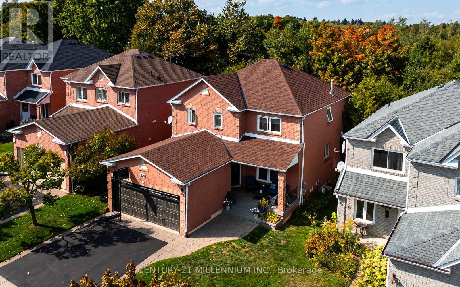 174 LISA MARIE DRIVE, Orangeville, Ontario