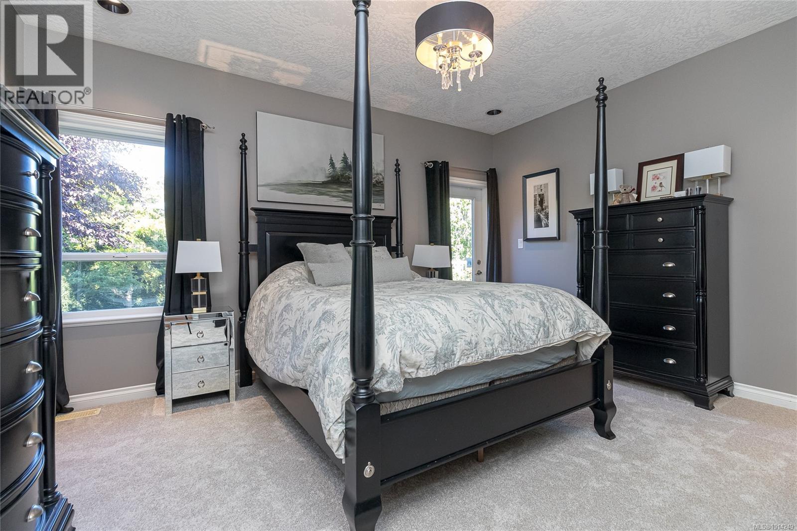Property at 1204 Knockan Pl image 2