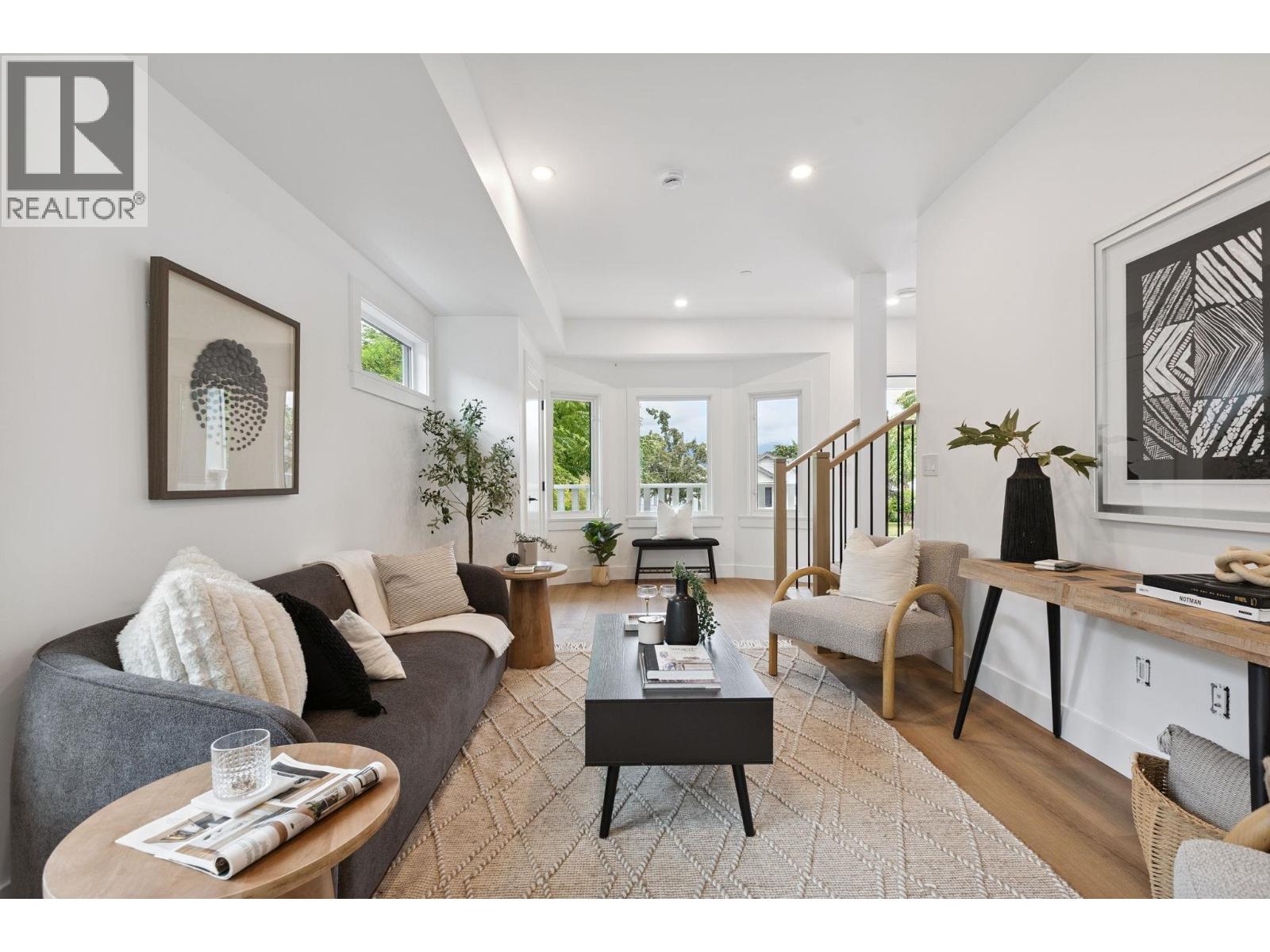 2528 Mcgill Street, Vancouver, British Columbia  V5K 1H1 - Photo 1 - R3050178