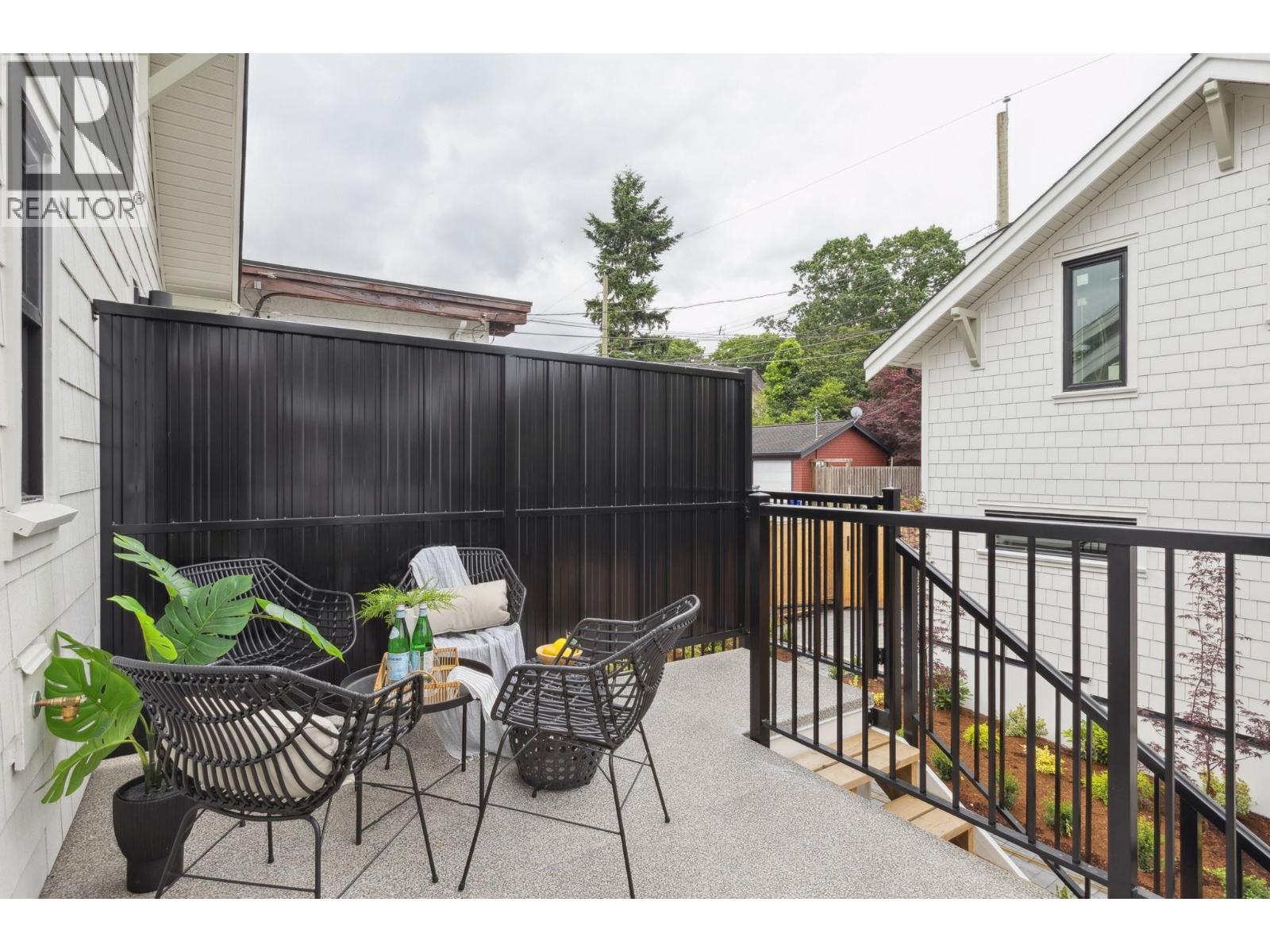 2528 Mcgill Street, Vancouver, British Columbia  V5K 1H1 - Photo 11 - R3050178
