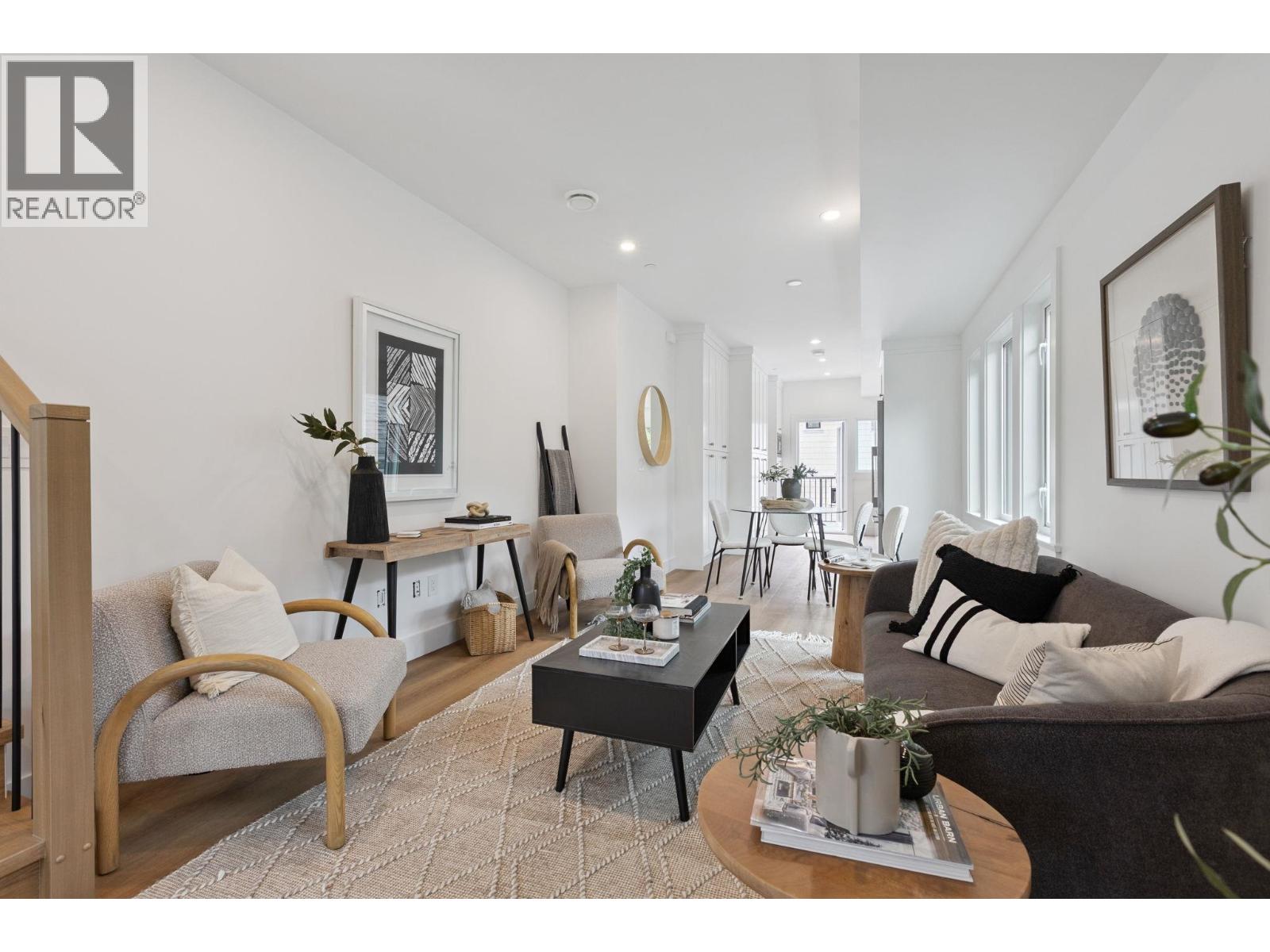 2528 Mcgill Street, Vancouver, British Columbia  V5K 1H1 - Photo 3 - R3050178