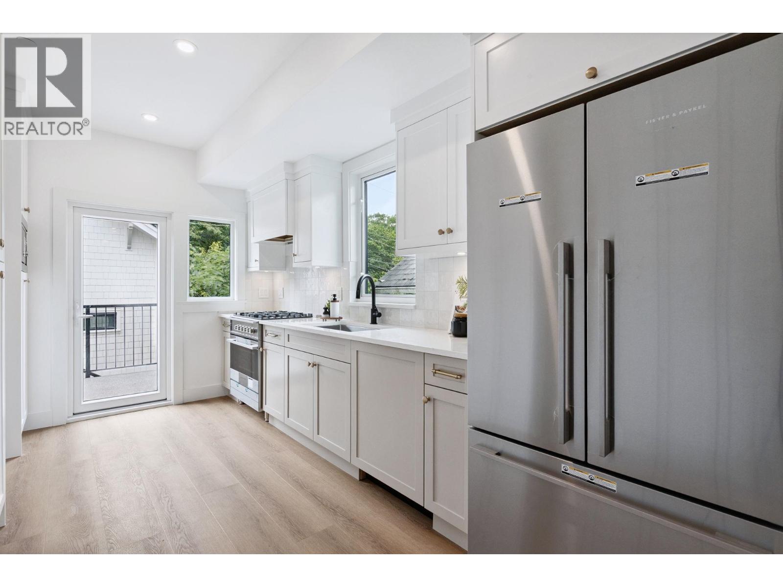 2528 Mcgill Street, Vancouver, British Columbia  V5K 1H1 - Photo 5 - R3050178