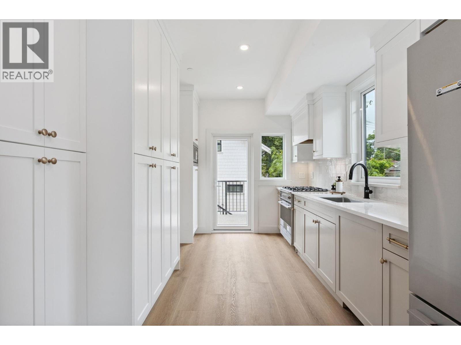 2528 Mcgill Street, Vancouver, British Columbia  V5K 1H1 - Photo 7 - R3050178