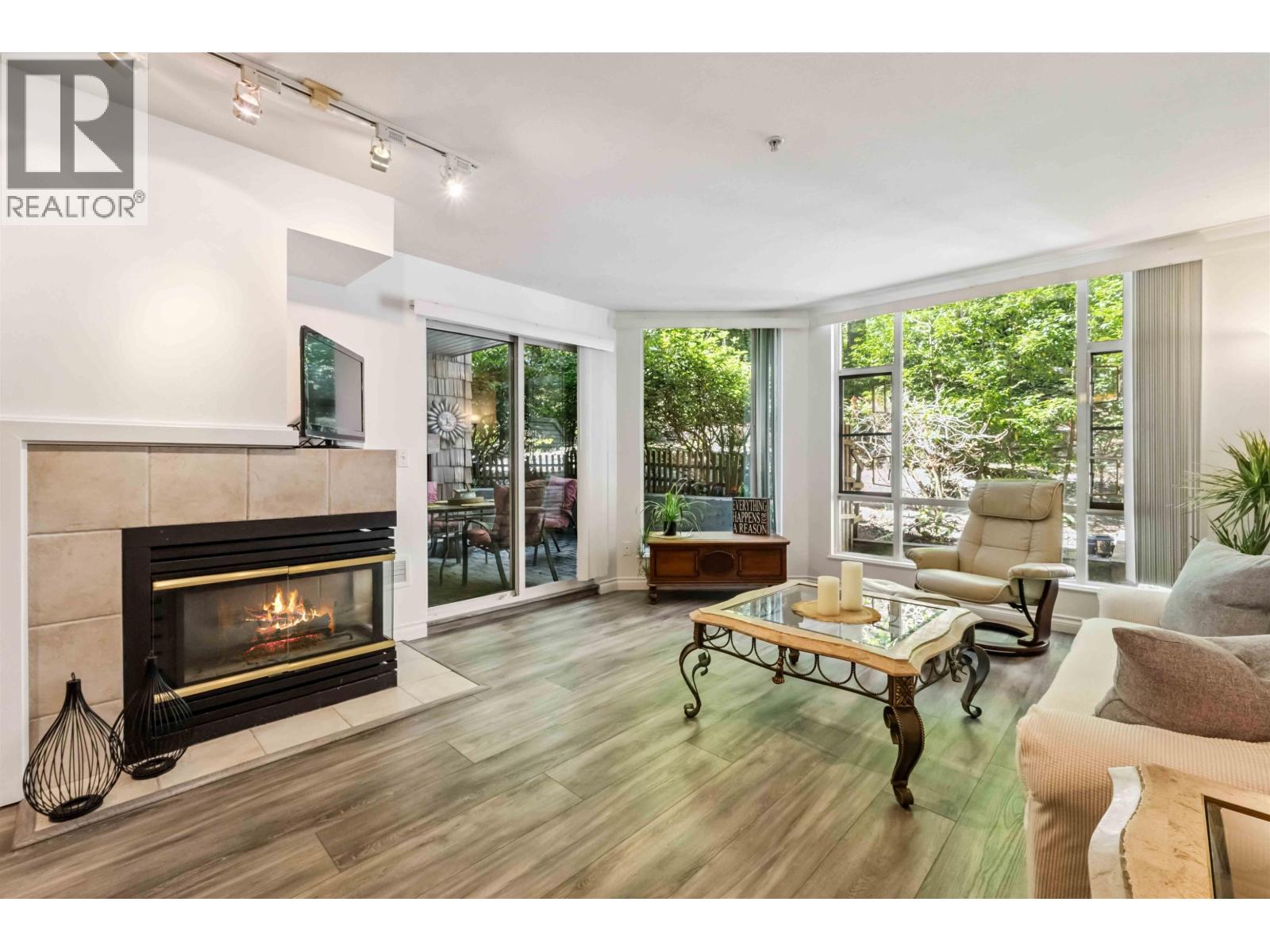 206 22233 River Road, Maple Ridge, British Columbia  V2X 3N7 - Photo 4 - R3050180