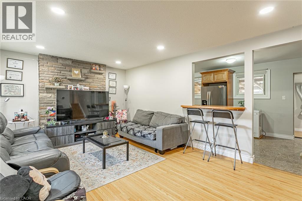 1235 Toukay Crescent, London, Ontario  N5V 2X8 - Photo 5 - 40771921