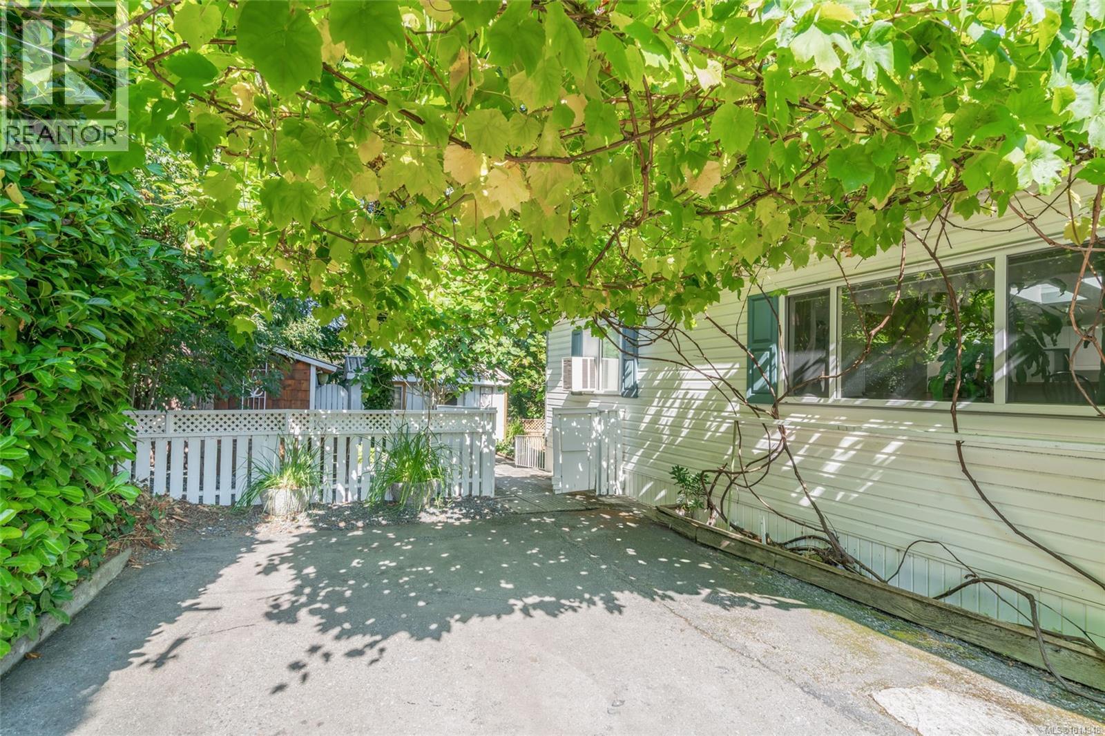 76 971 Douglas Ave, Nanaimo, British Columbia  V9R 6C1 - Photo 6 - 1014348