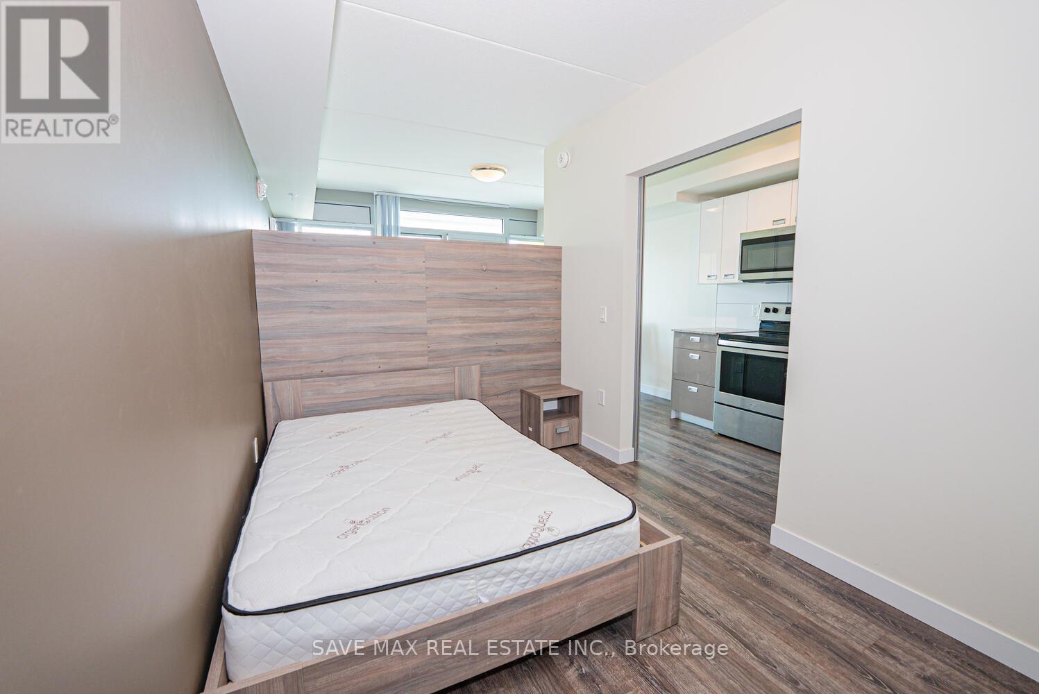405 - 257 Hemlock Street, Waterloo, Ontario  N2L 0K2 - Photo 25 - X12416252