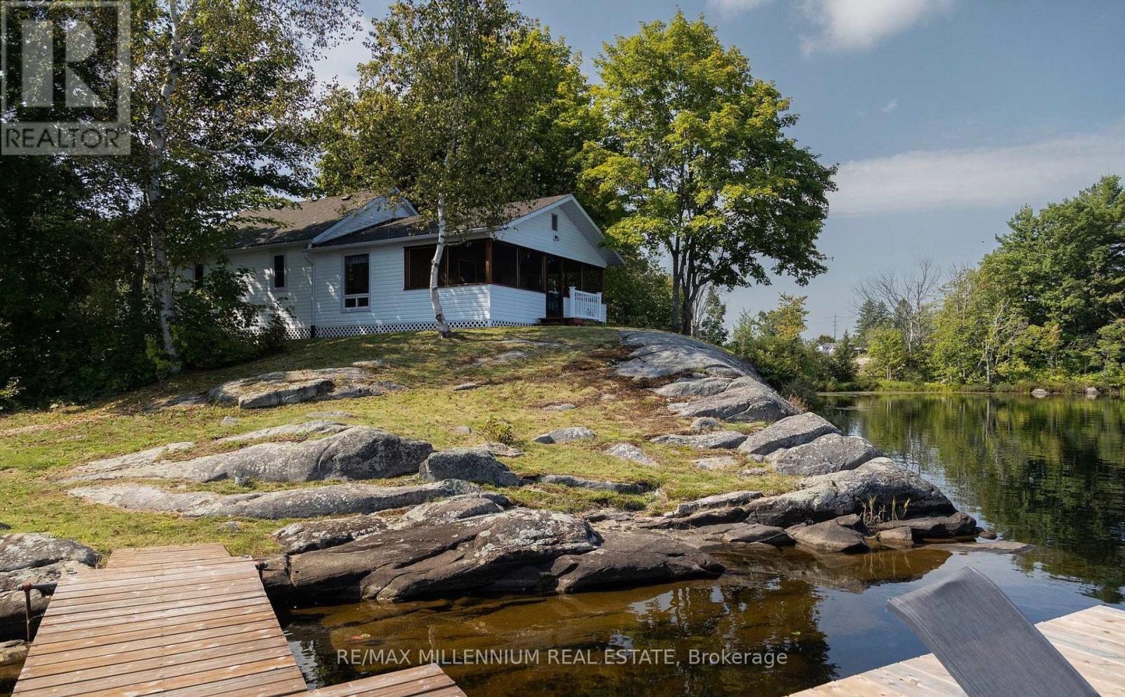 124 - 695 High Way, Mckellar, Ontario  P0G 1C0 - Photo 6 - X12416262