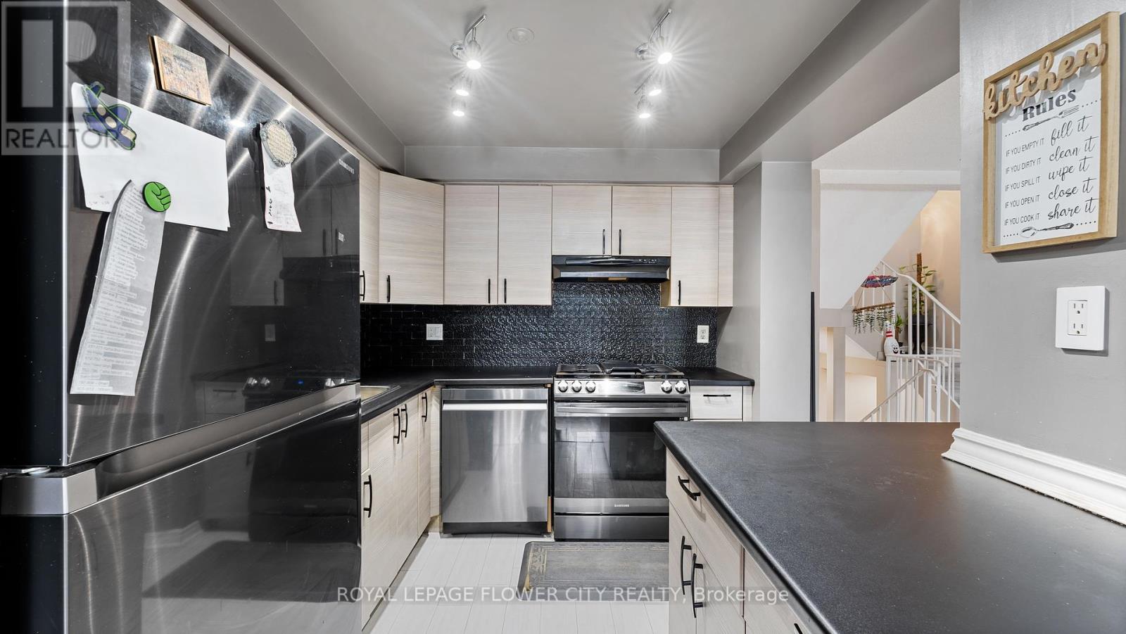 16 - 365 Pioneer Drive, Kitchener, Ontario  N2P 2A6 - Photo 13 - X12416300