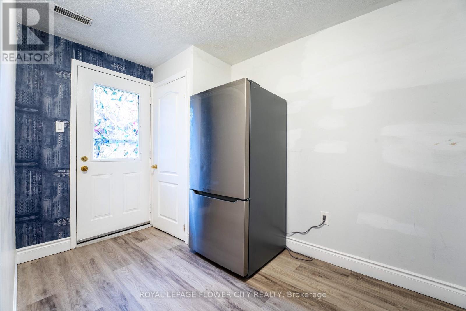 16 - 365 Pioneer Drive, Kitchener, Ontario  N2P 2A6 - Photo 28 - X12416300