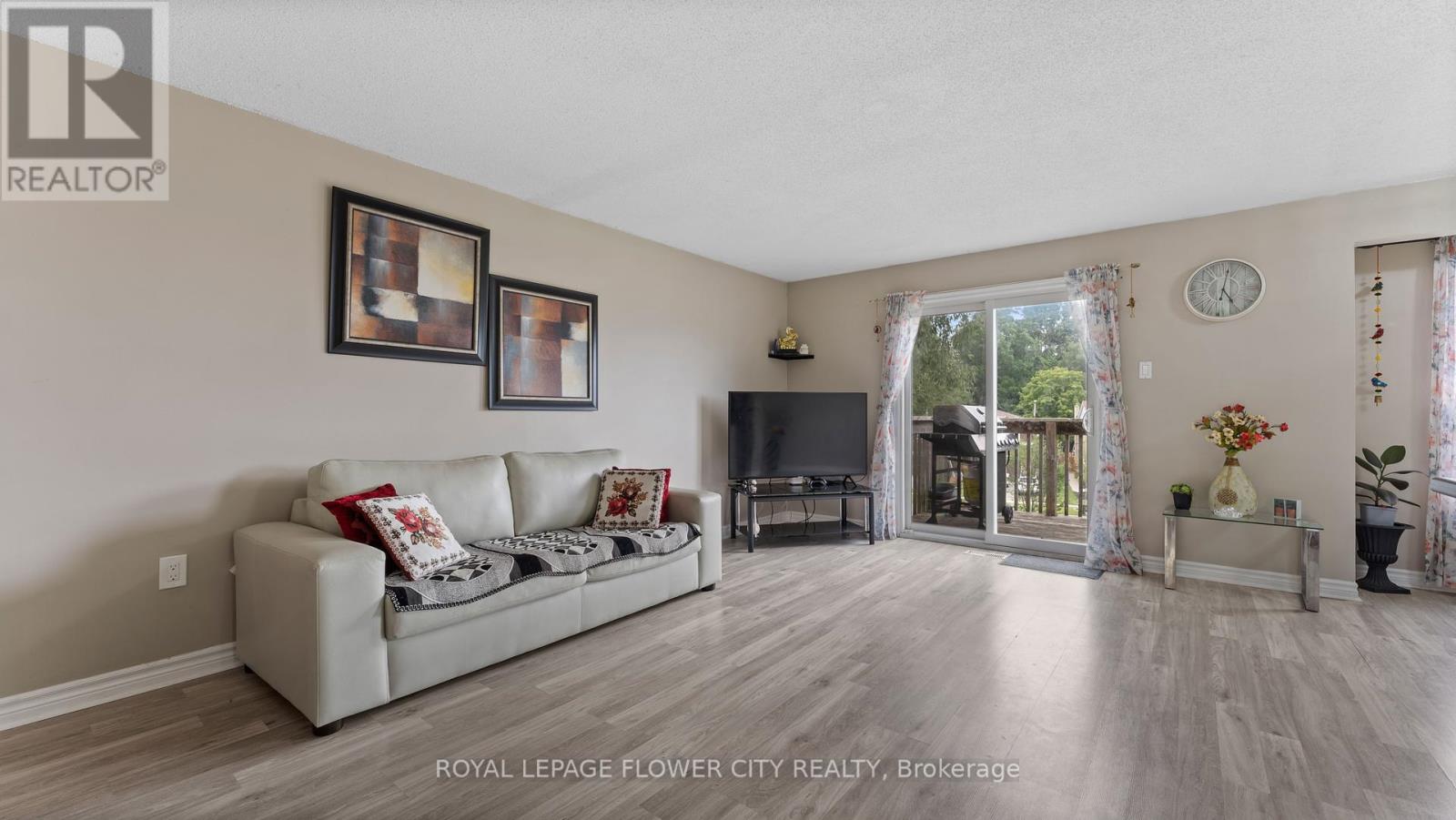 16 - 365 Pioneer Drive, Kitchener, Ontario  N2P 2A6 - Photo 9 - X12416300