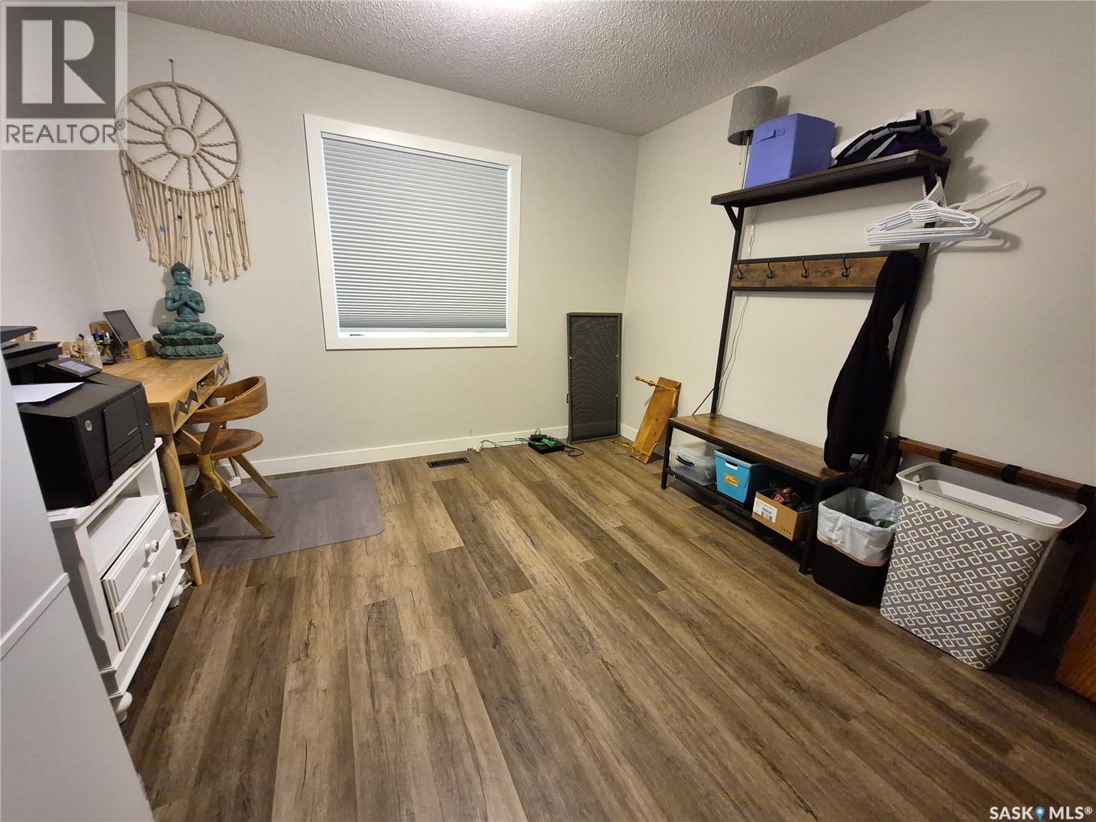 502 Hunt Street, Radville, Saskatchewan  S0C 2G0 - Photo 29 - SK016671