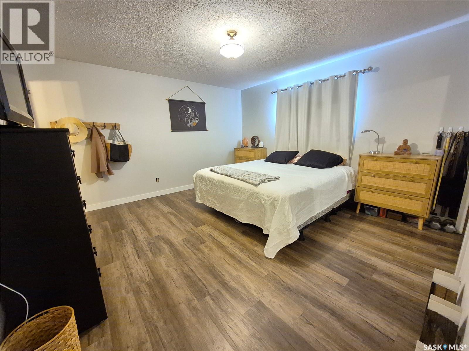 502 Hunt Street, Radville, Saskatchewan  S0C 2G0 - Photo 24 - SK016671