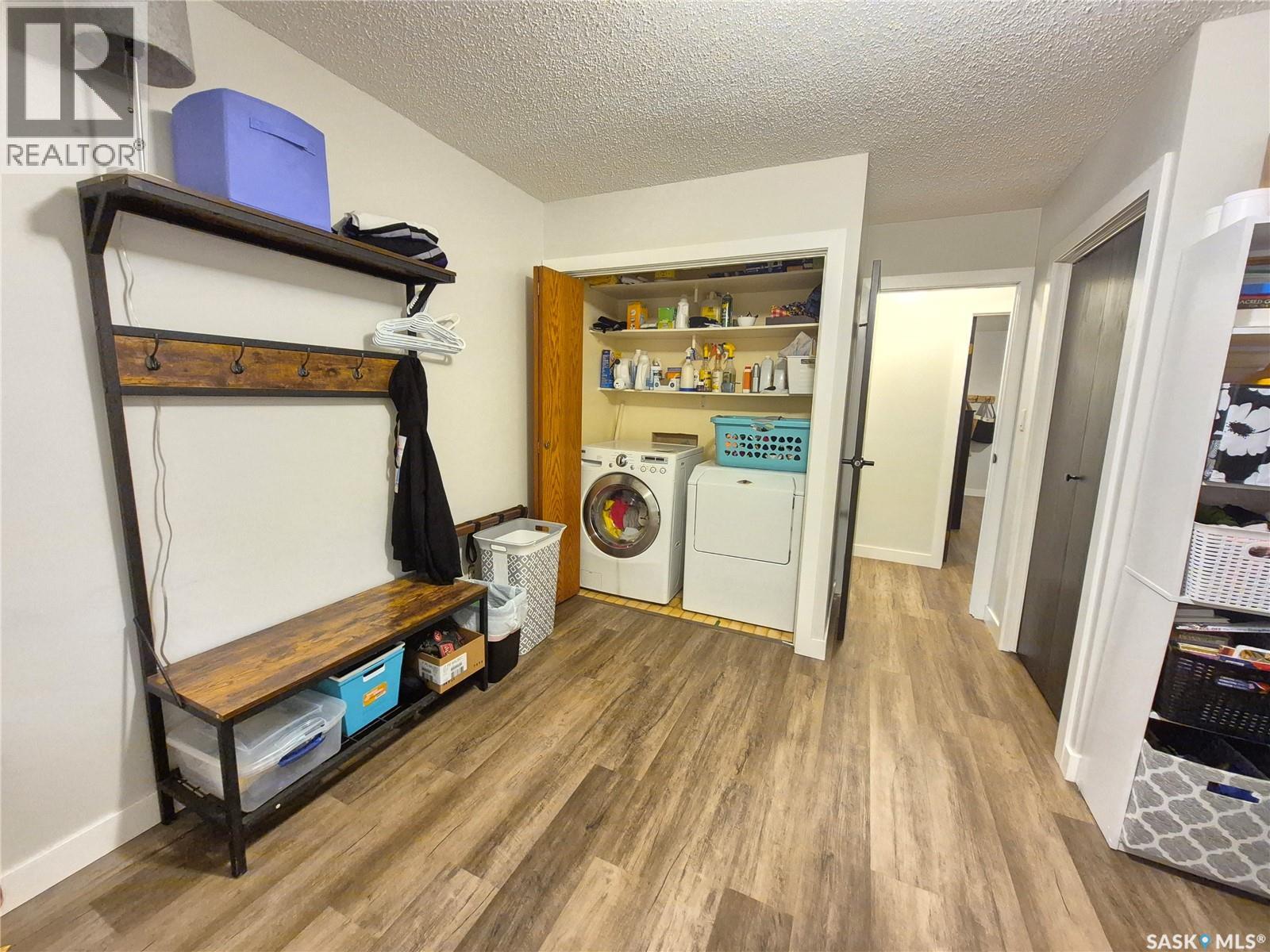 502 Hunt Street, Radville, Saskatchewan  S0C 2G0 - Photo 30 - SK016671
