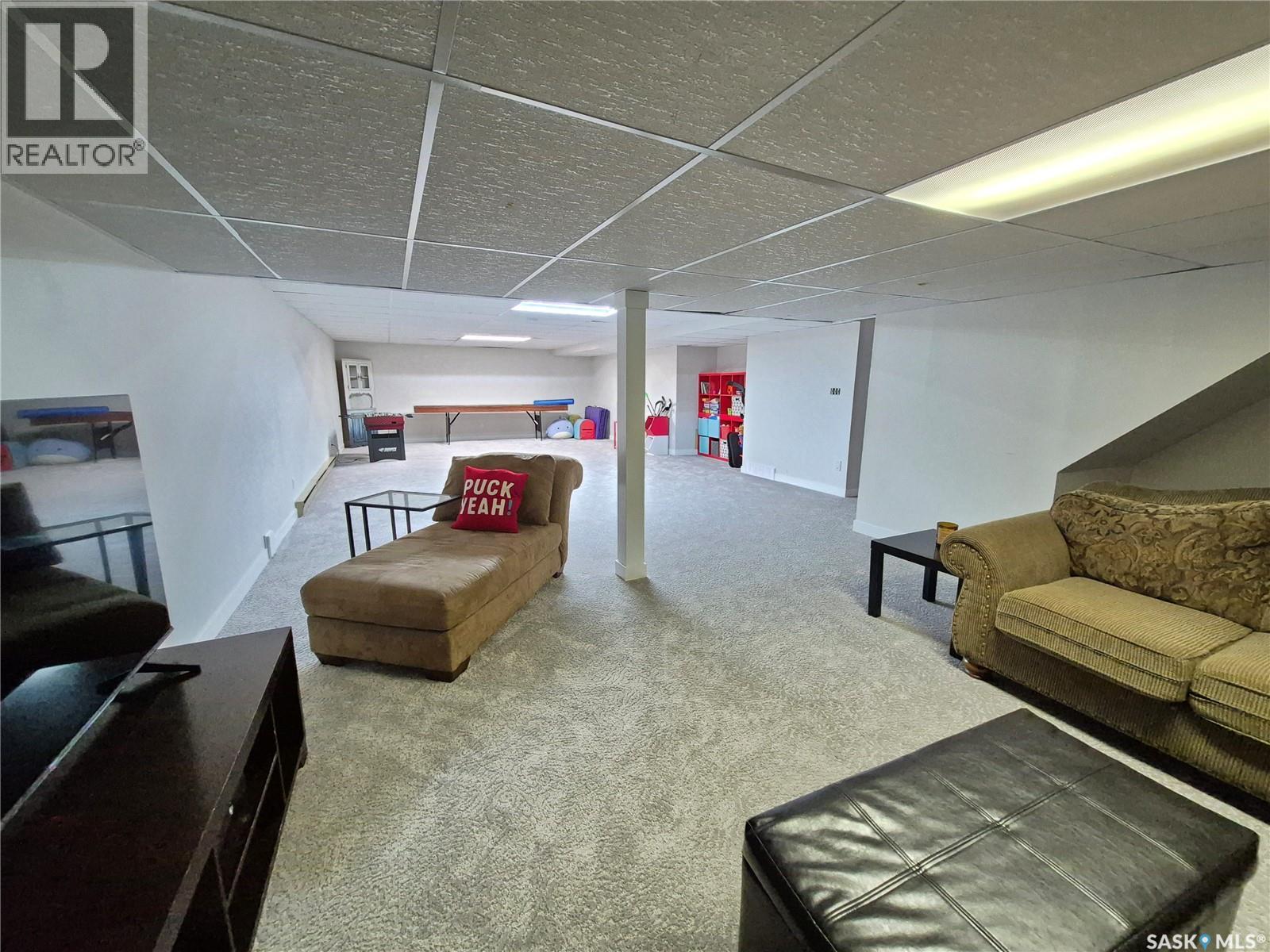 502 Hunt Street, Radville, Saskatchewan  S0C 2G0 - Photo 35 - SK016671