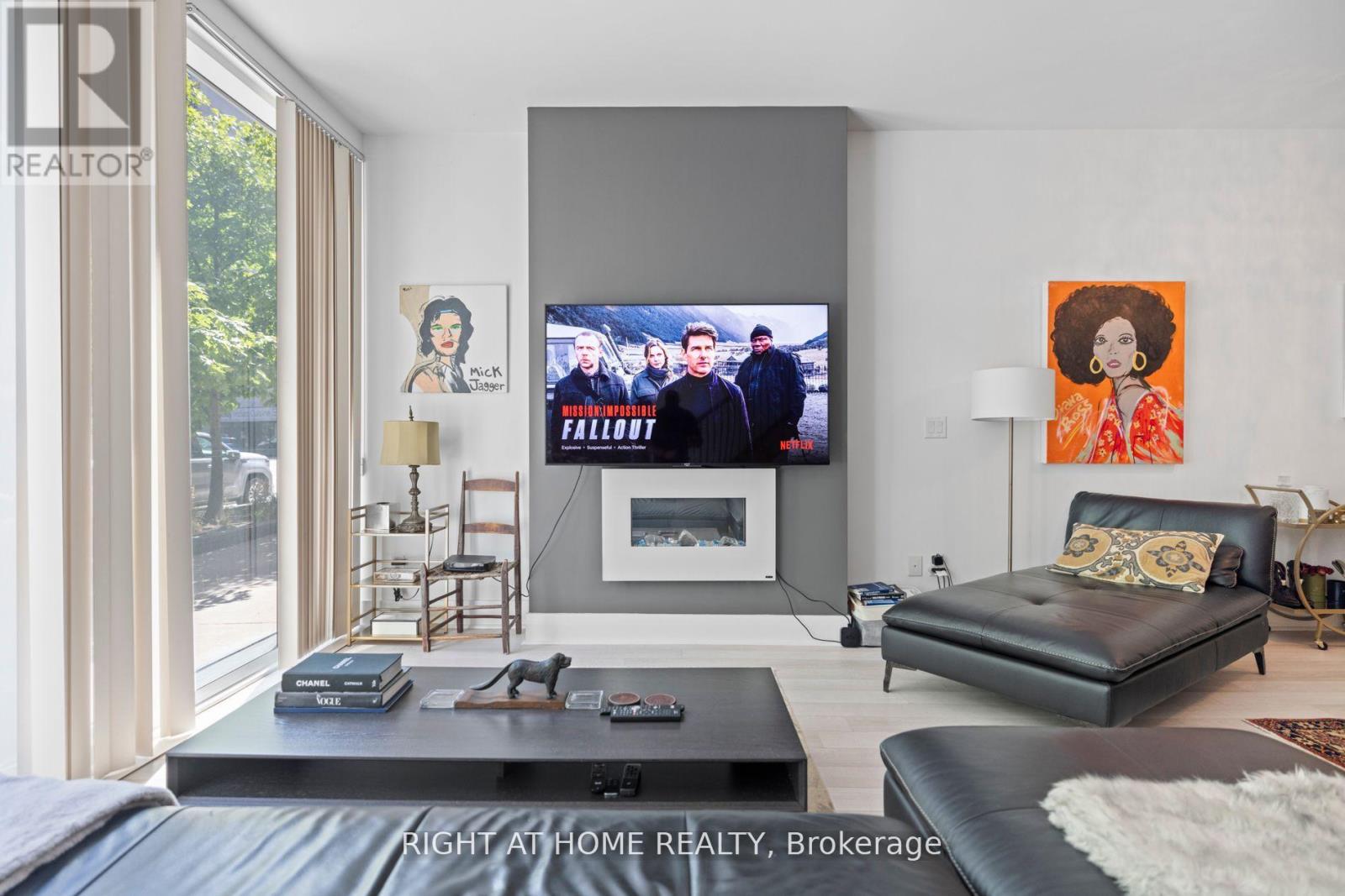 Th 1 - 32 Davenport Road, Toronto, Ontario  M5R 1H3 - Photo 10 - C12416372
