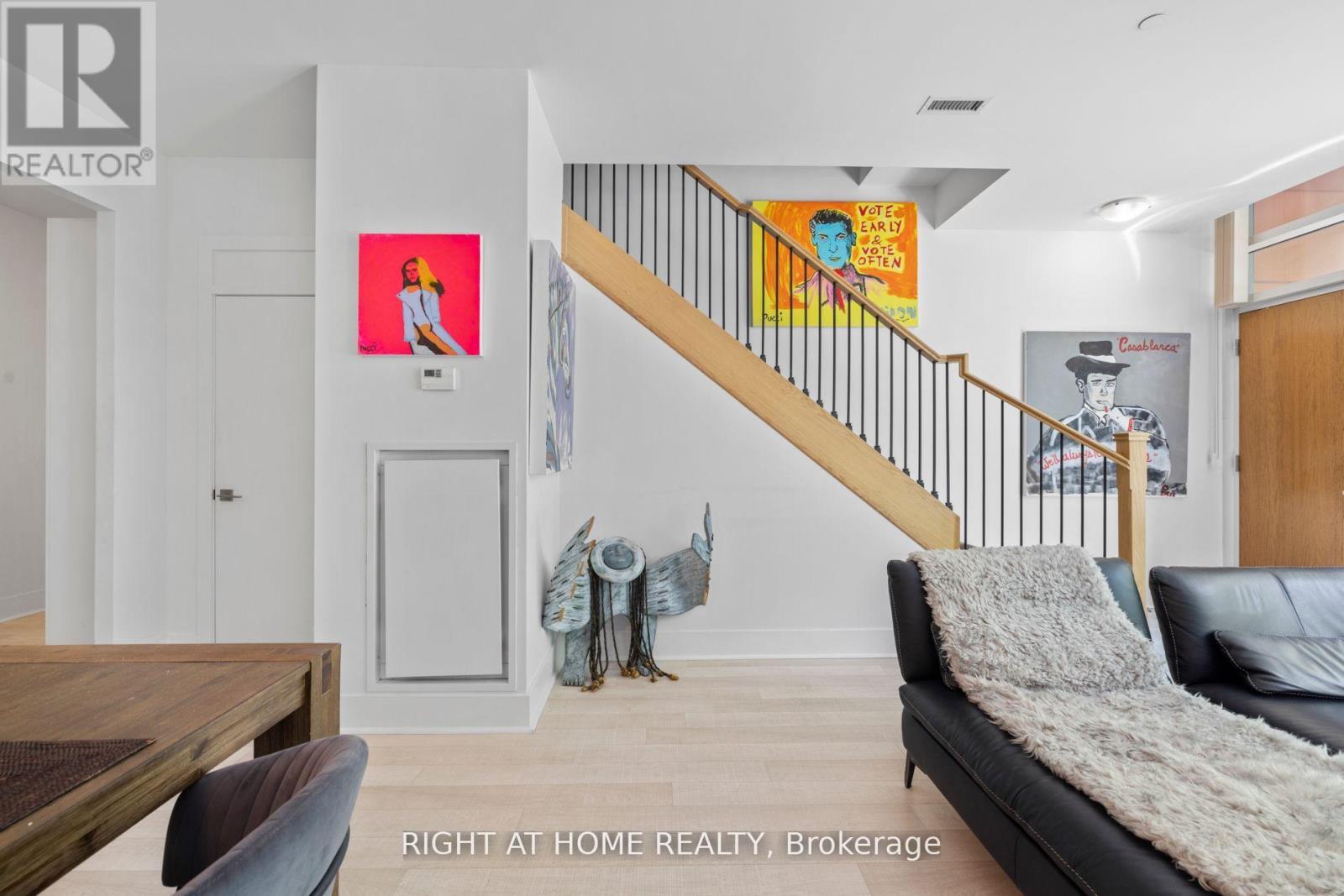 Th 1 - 32 Davenport Road, Toronto, Ontario  M5R 1H3 - Photo 18 - C12416372