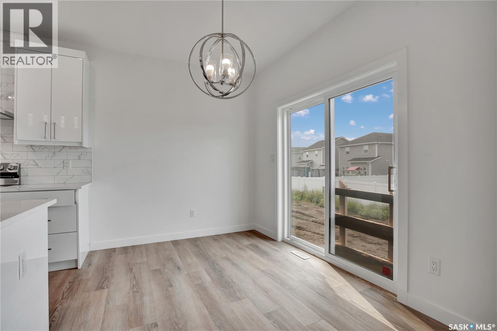 423 Stromberg Crescent, Saskatoon, Saskatchewan  S7L 7N2 - Photo 6 - SK018893