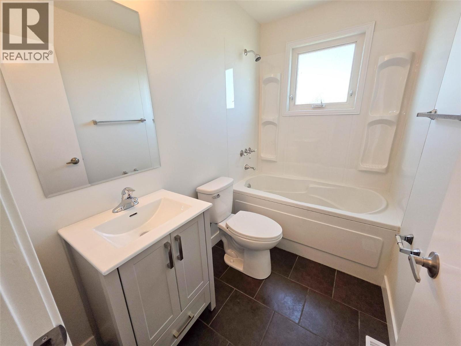 9705 10 Street, Dawson Creek, British Columbia  V1G 3S9 - Photo 10 - 10363630