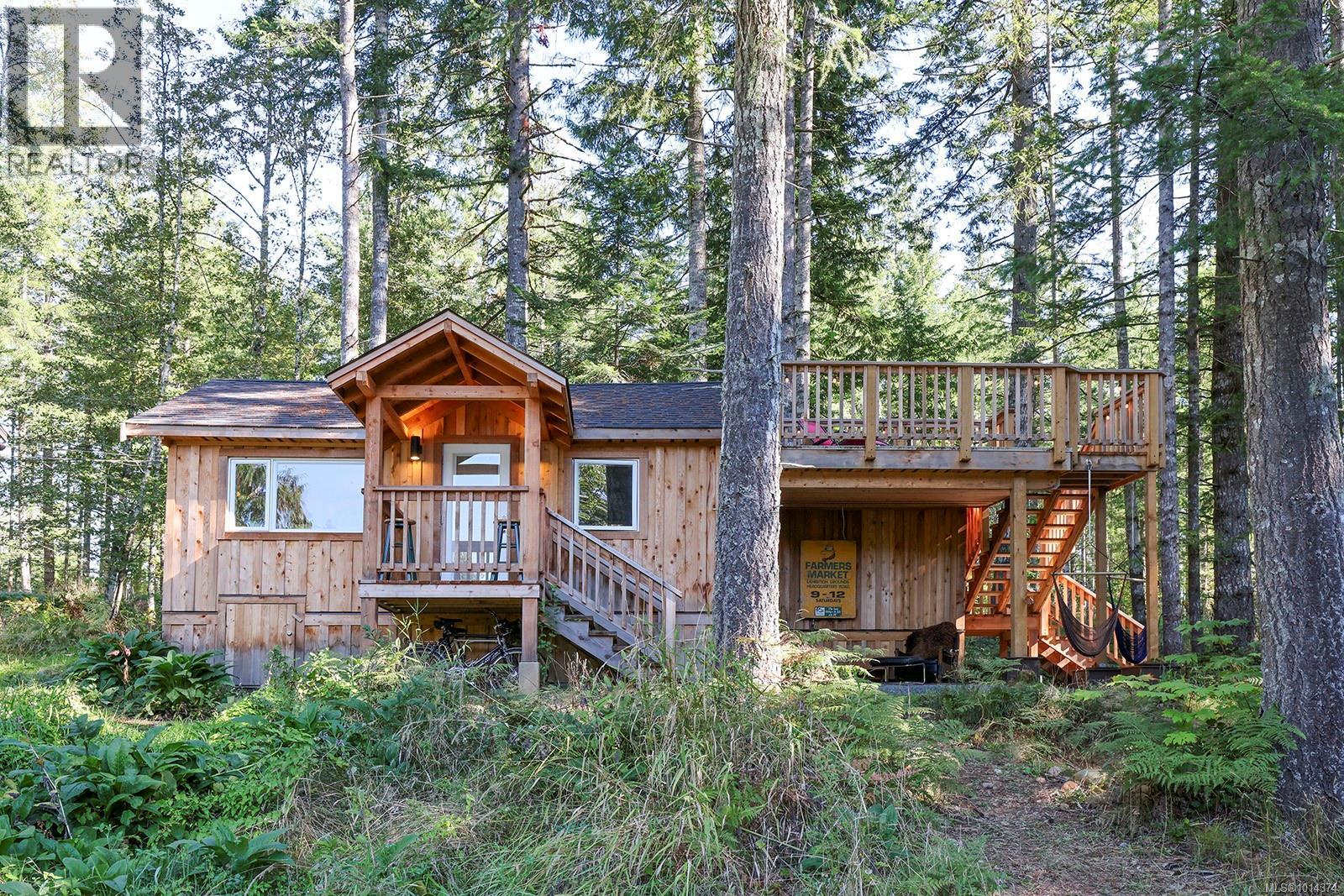 4256 Macaulay Rd, Black Creek, British Columbia  V9J 1E1 - Photo 4 - 1014374