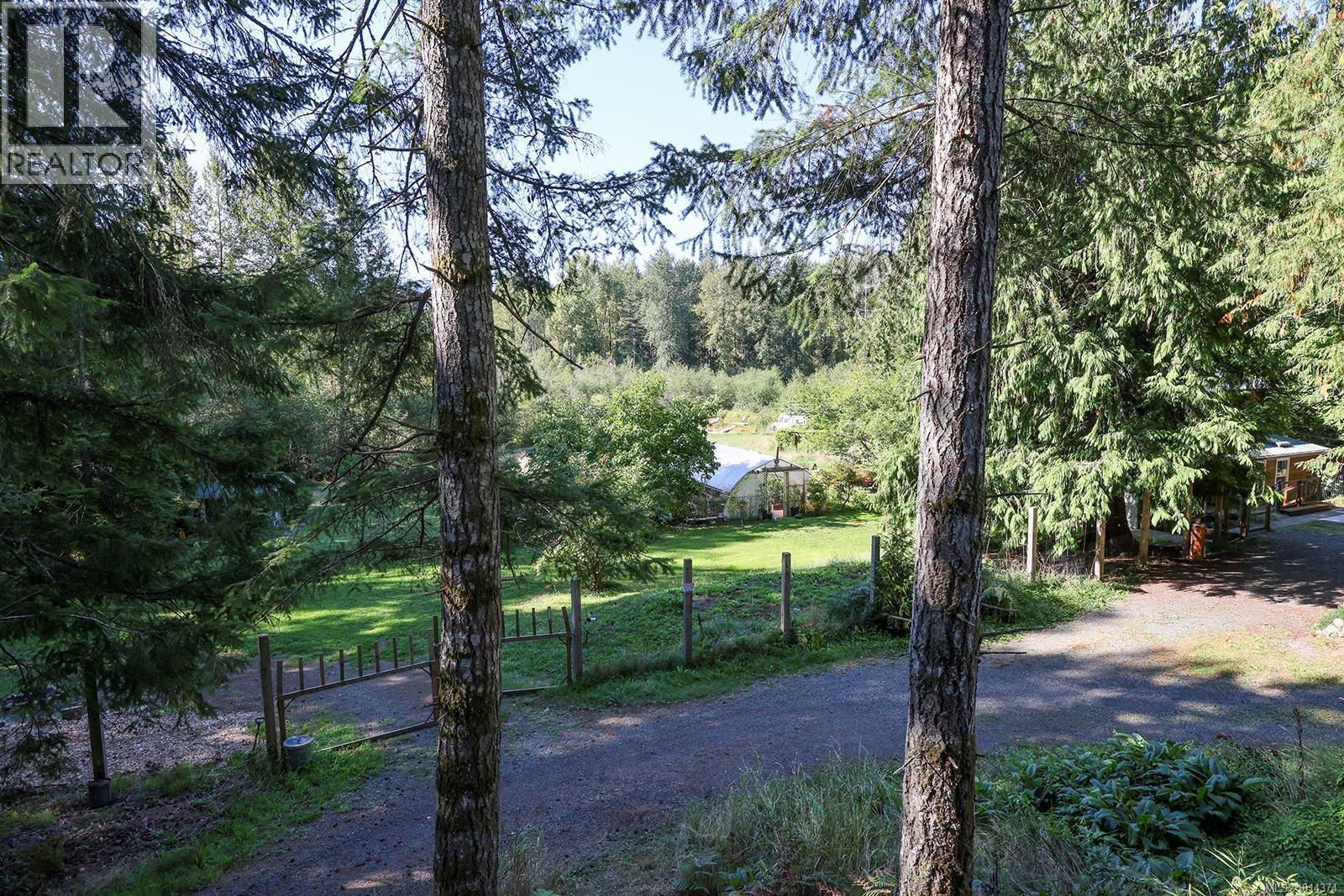 4256 Macaulay Rd, Black Creek, British Columbia  V9J 1E1 - Photo 58 - 1014374