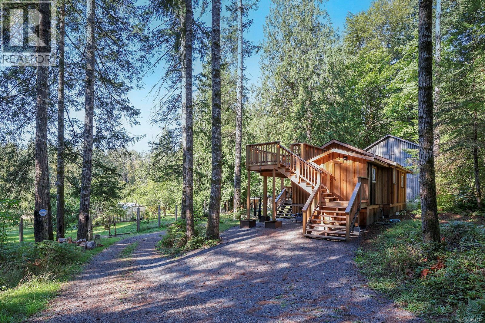 4256 Macaulay Rd, Black Creek, British Columbia  V9J 1E1 - Photo 60 - 1014374
