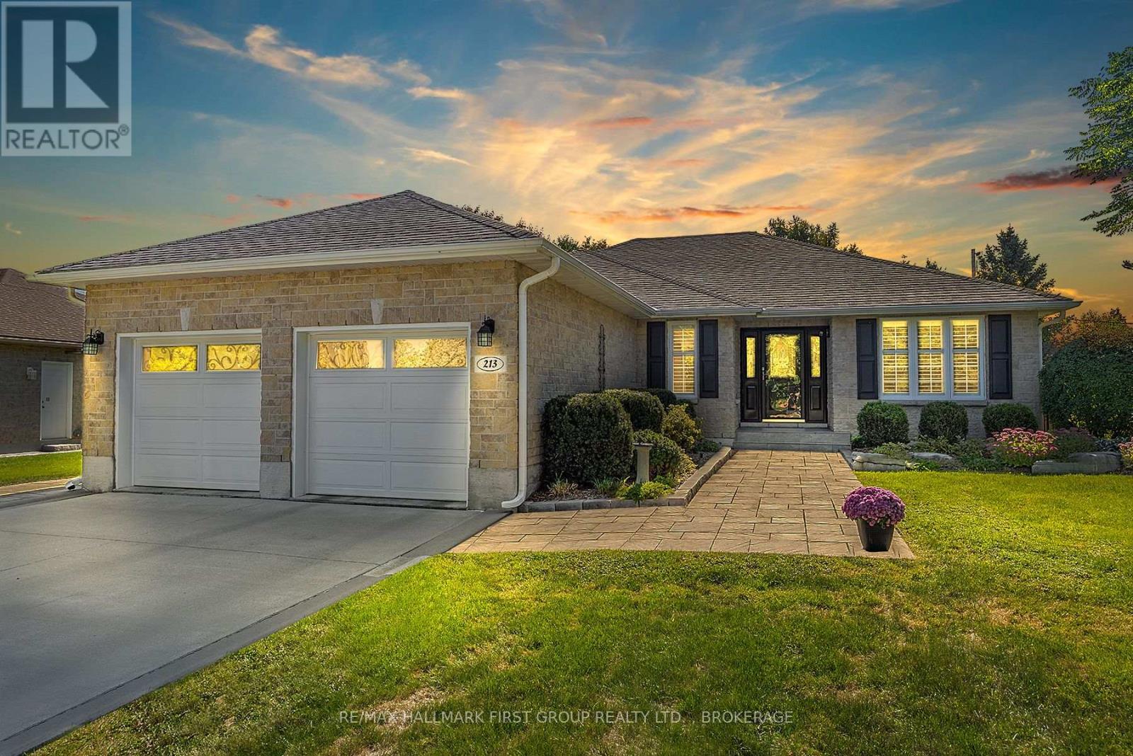 Property at 213 SMUGGLER'S COVE DRIVE image 1