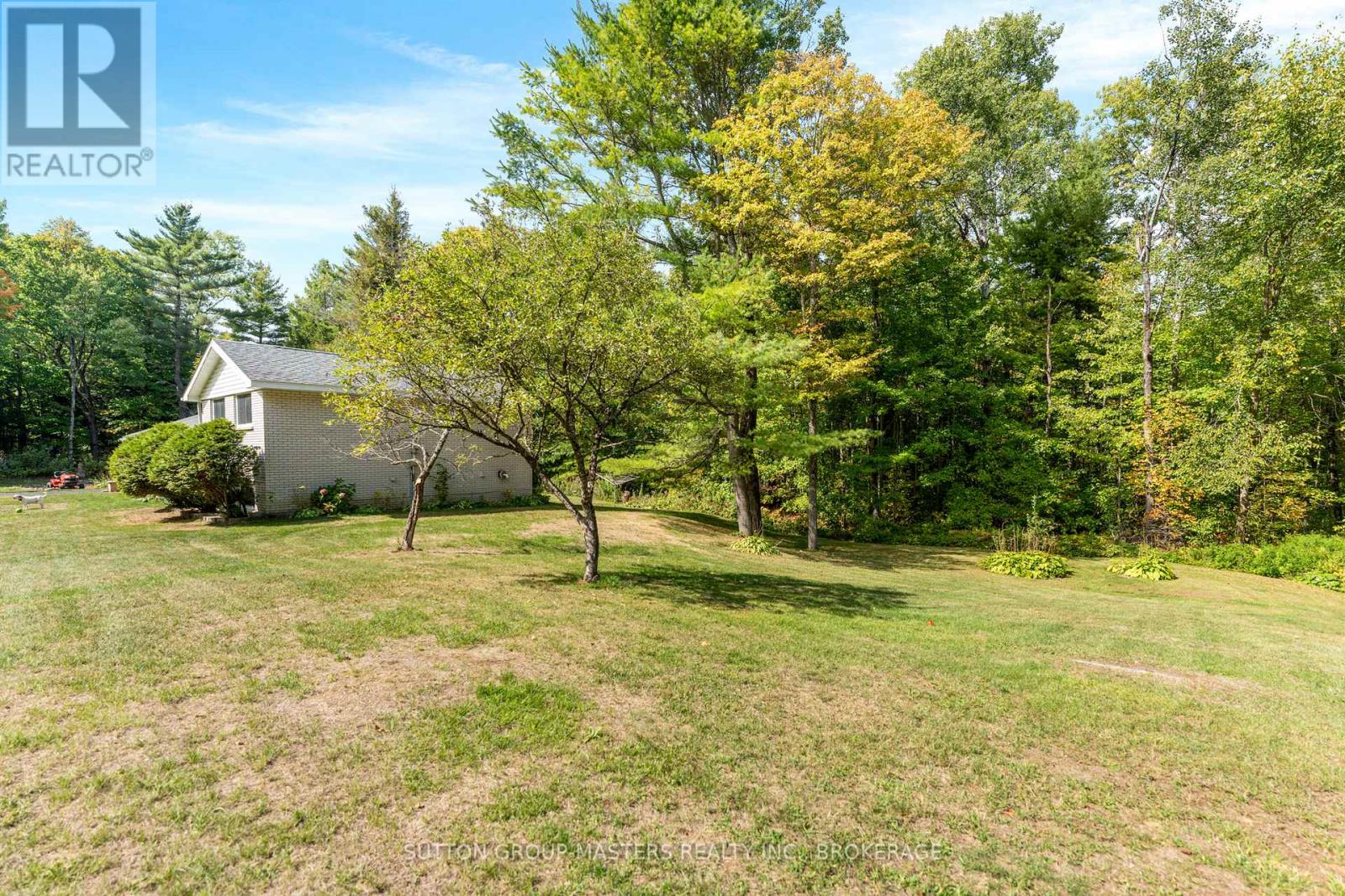 26 Hallecks Road, Front Of Yonge, Ontario  K6V 5T3 - Photo 46 - X12416434