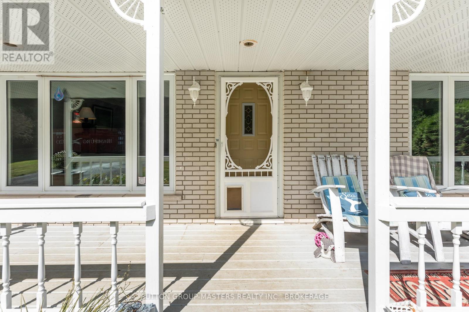 26 Hallecks Road, Front Of Yonge, Ontario  K6V 5T3 - Photo 6 - X12416434