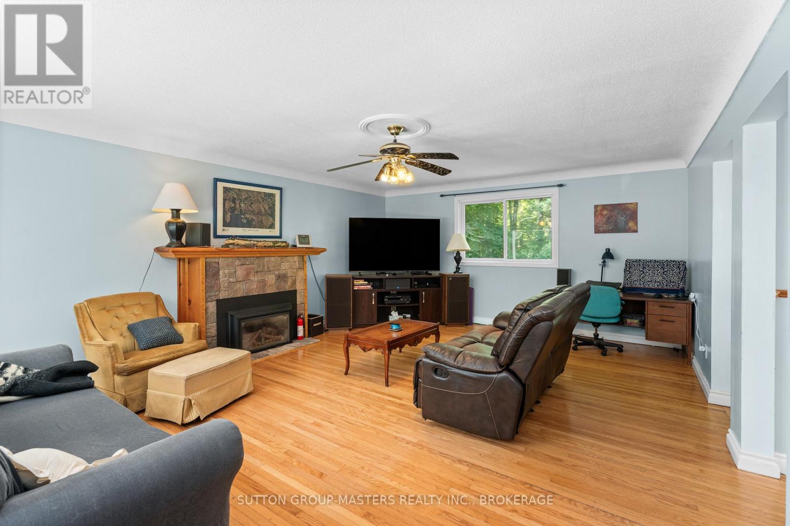 26 Hallecks Road, Front Of Yonge, Ontario  K6V 5T3 - Photo 8 - X12416434