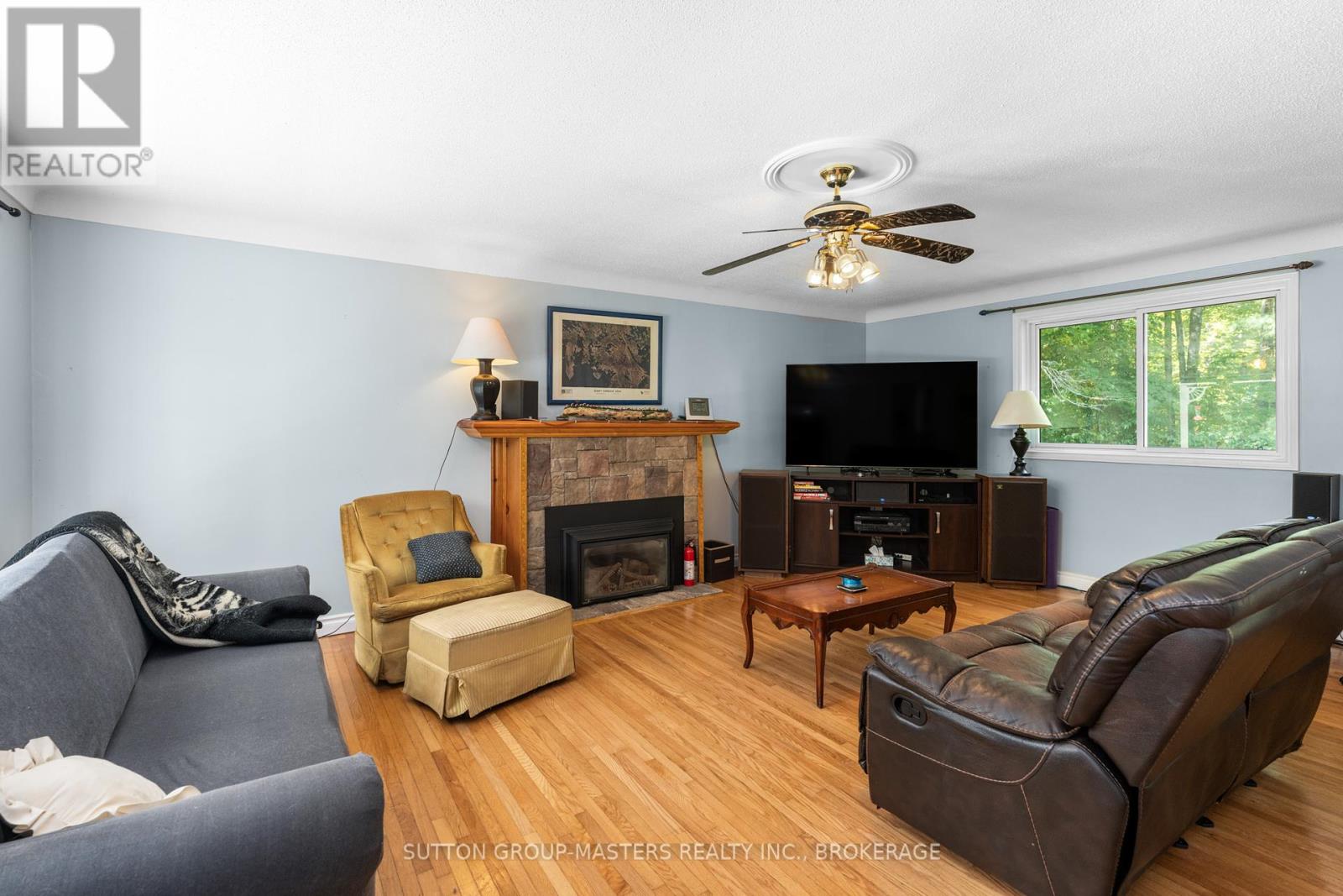 26 Hallecks Road, Front Of Yonge, Ontario  K6V 5T3 - Photo 9 - X12416434