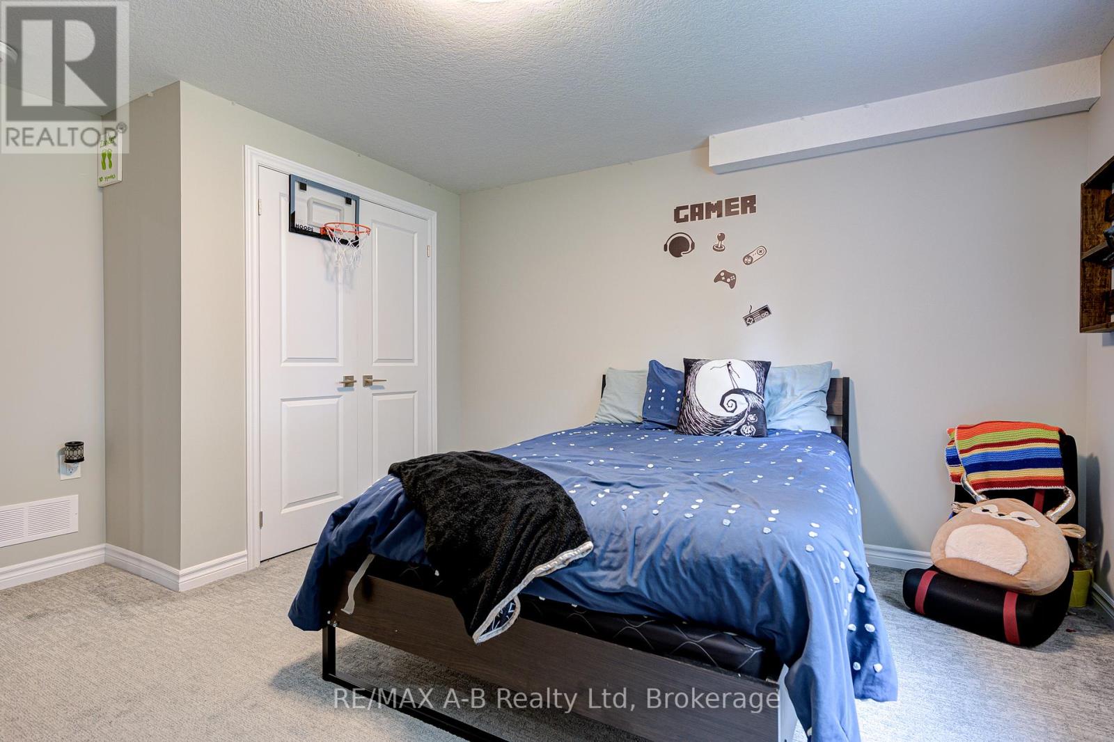 70 Gerber Drive, Perth East, Ontario  N0K 1M0 - Photo 33 - X12416464