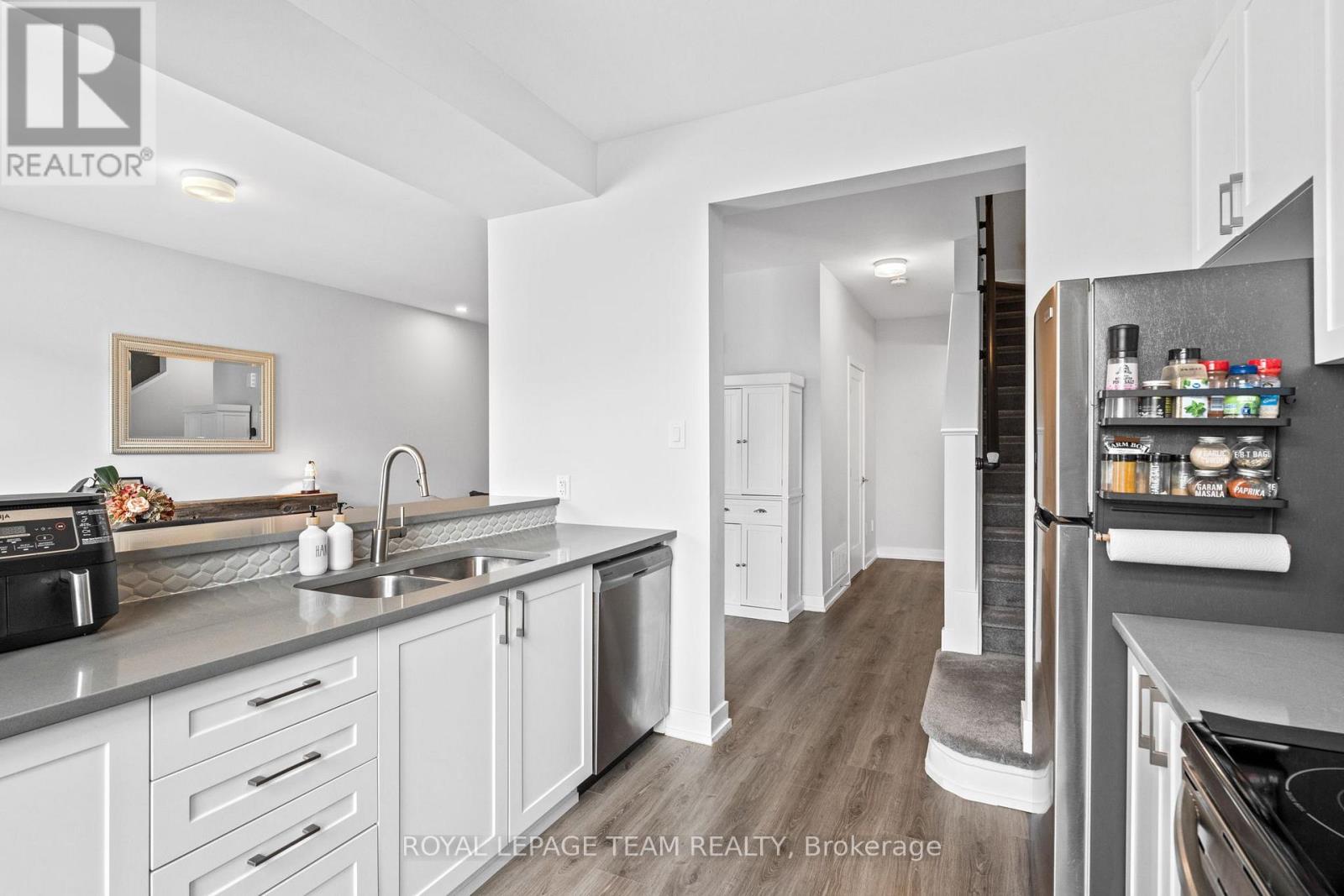 738 Chromite Private, Ottawa, Ontario  K2J 7J2 - Photo 23 - X12416439