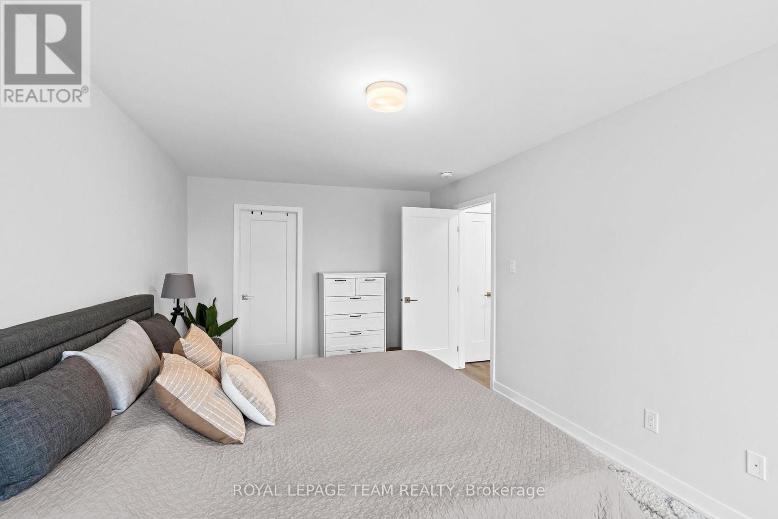 738 Chromite Private, Ottawa, Ontario  K2J 7J2 - Photo 29 - X12416439